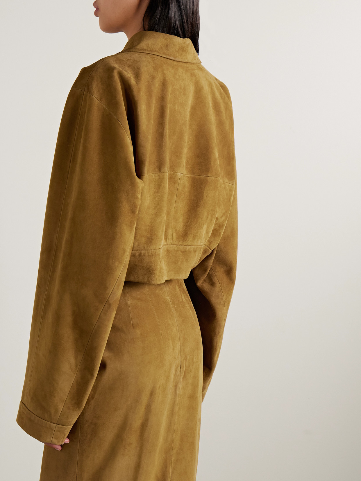 Khaite Sue Cropped Suede Jacket In Brown