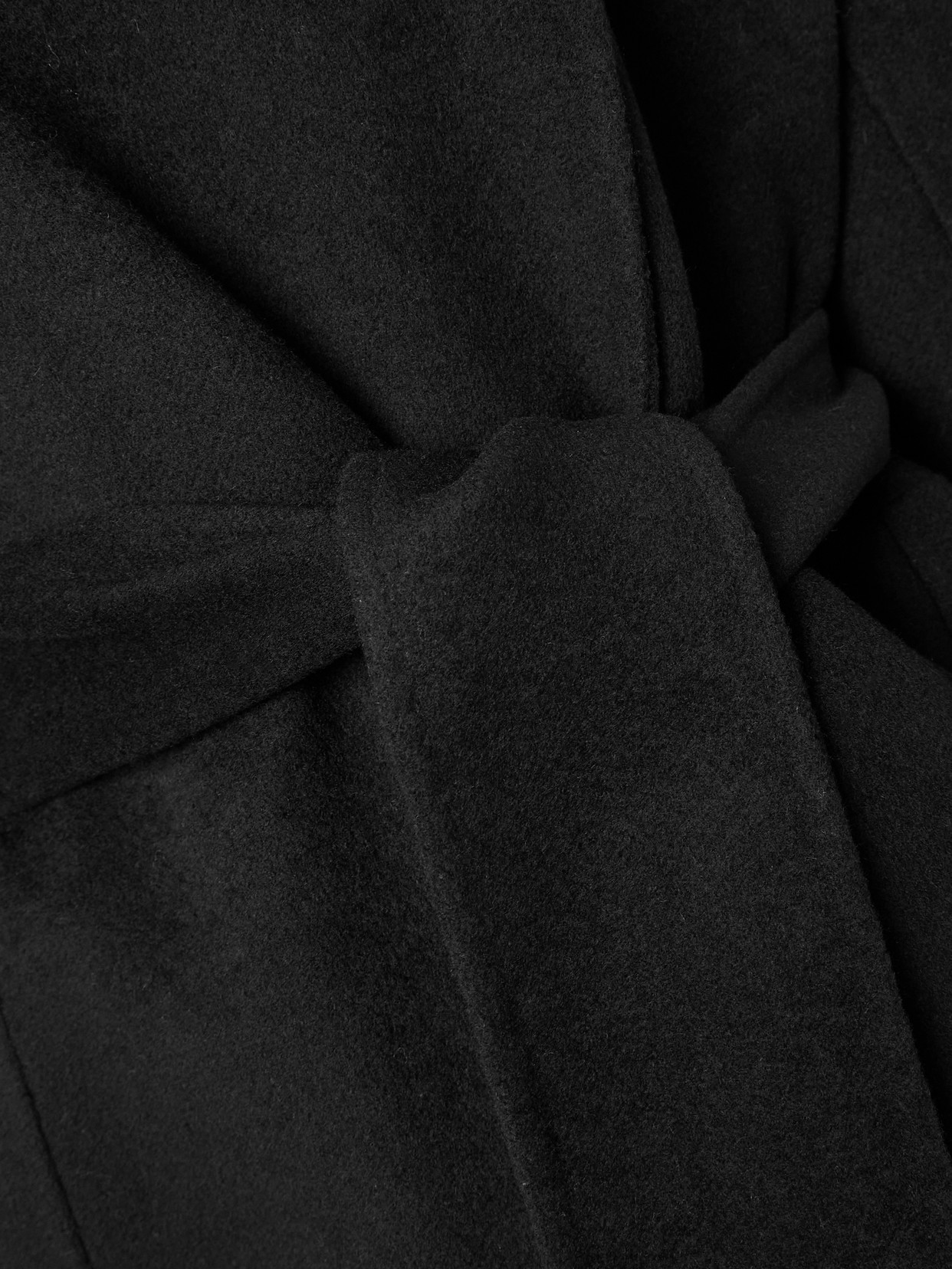 Khaite Deena Belted Wool Coat In Black