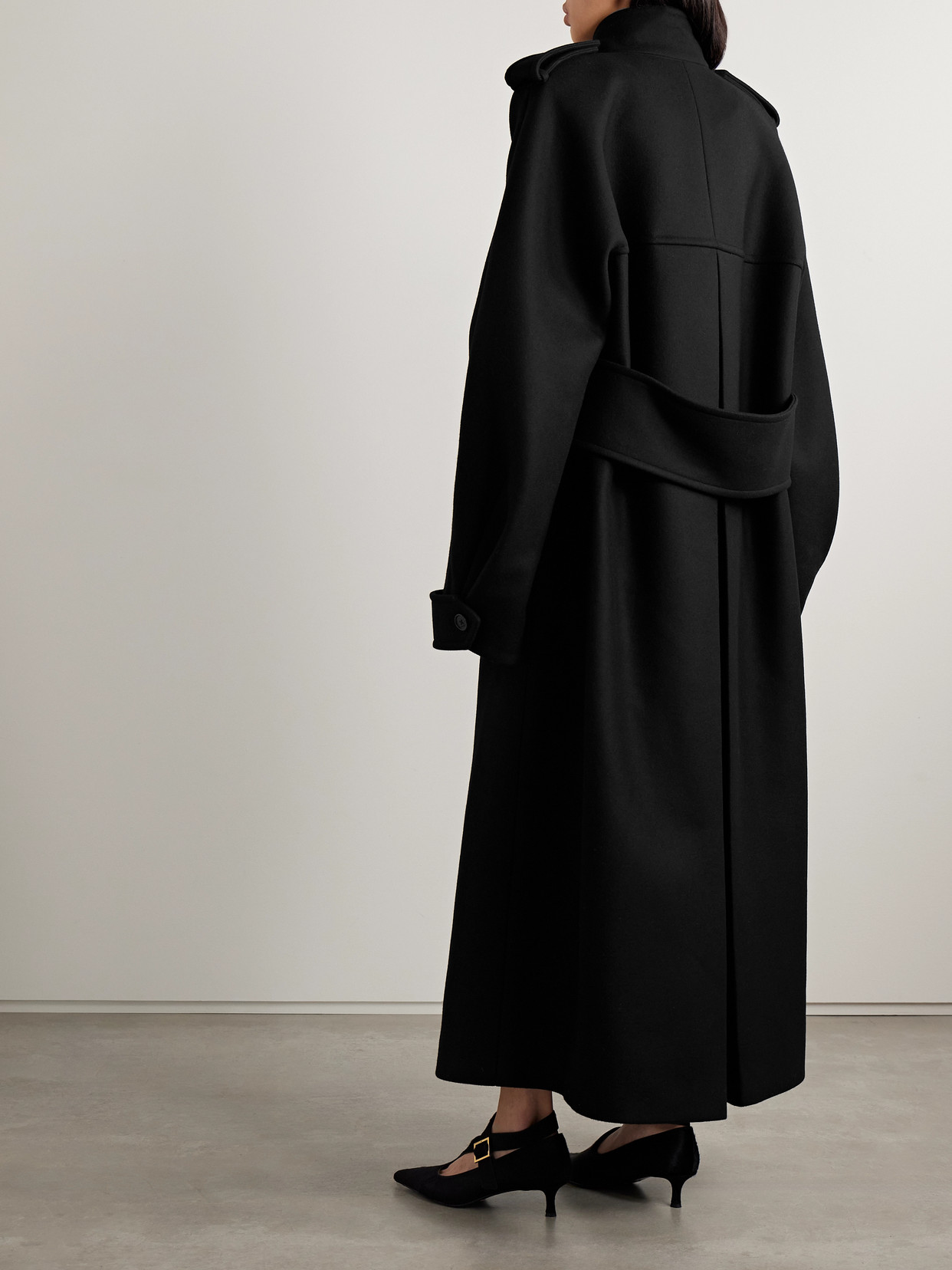Khaite Donna Oversized Double-breasted Wool Coat In Black