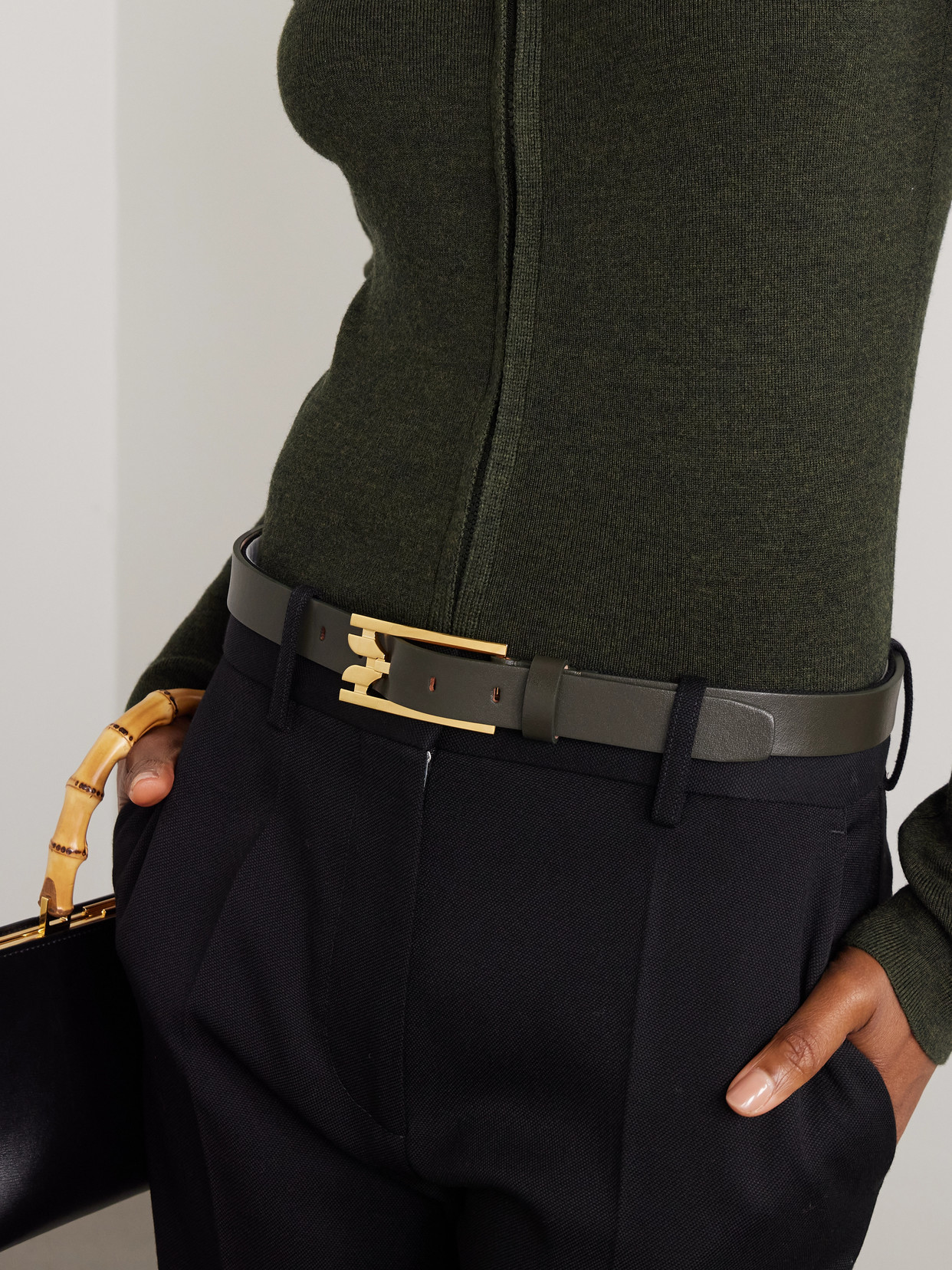 Victoria Beckham Logo-buckle Leather Belt In Black