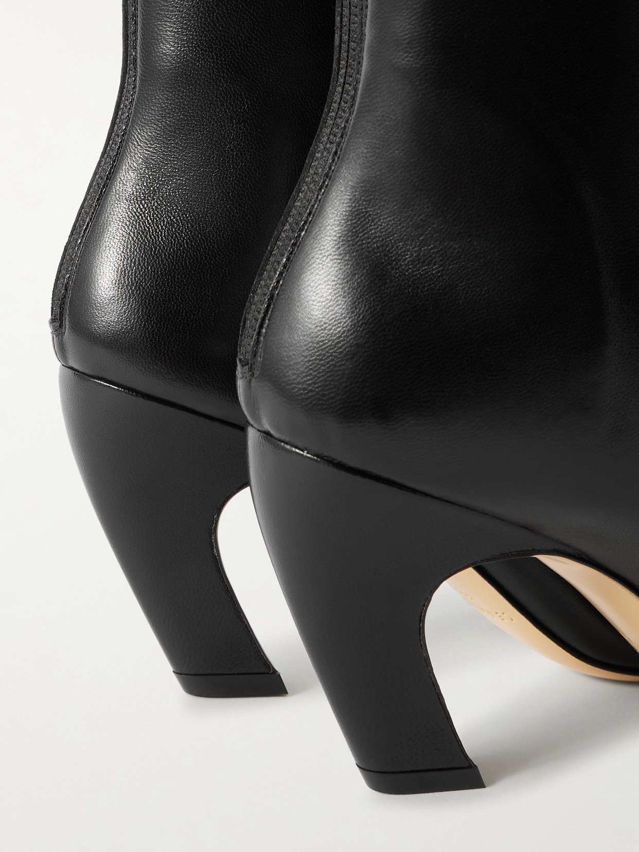 Le Monde Beryl Mica Glove Leather Ankle Boots In Black