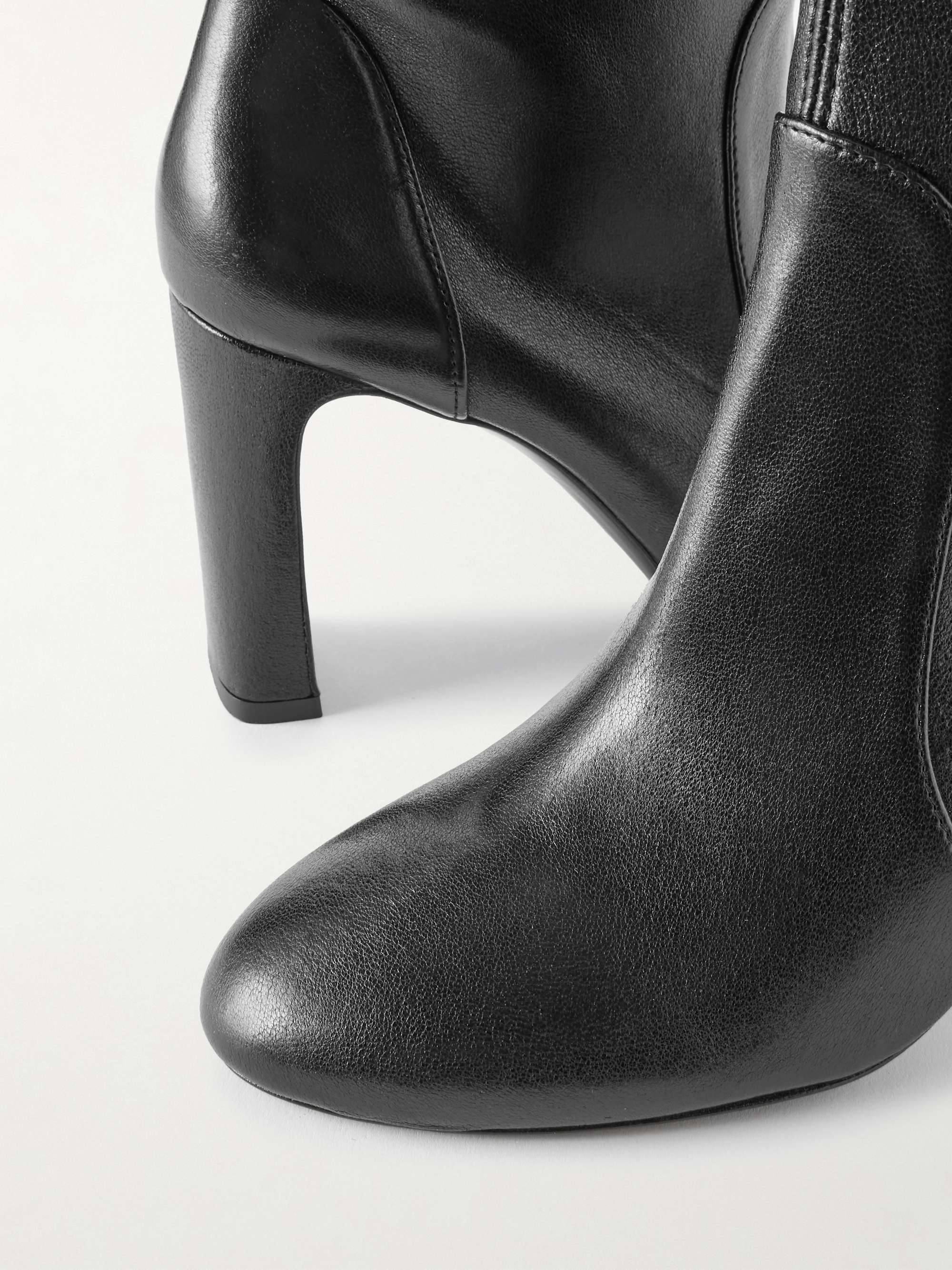 STUART WEITZMAN 