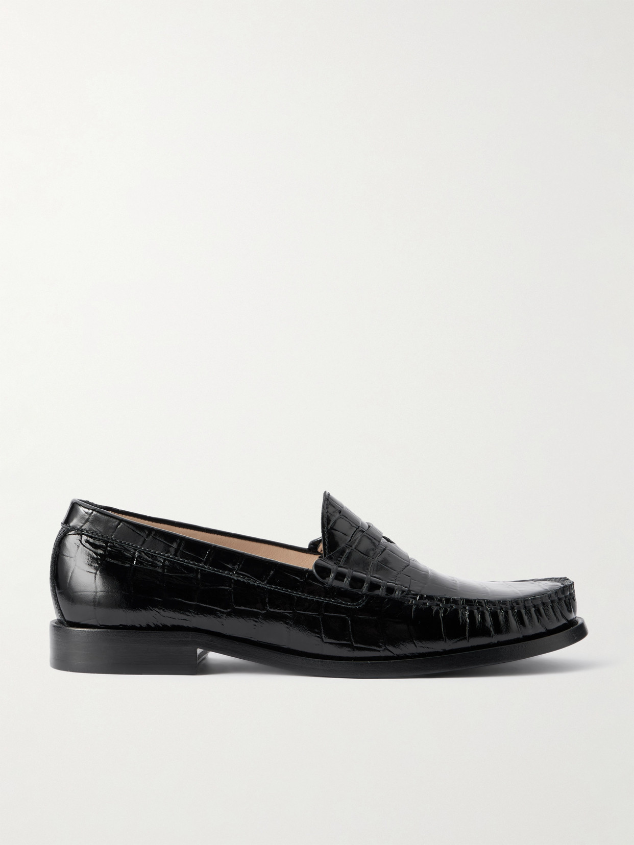 Stuart Weitzman Lottie Croc-effect Polished-leather Loafers In Black