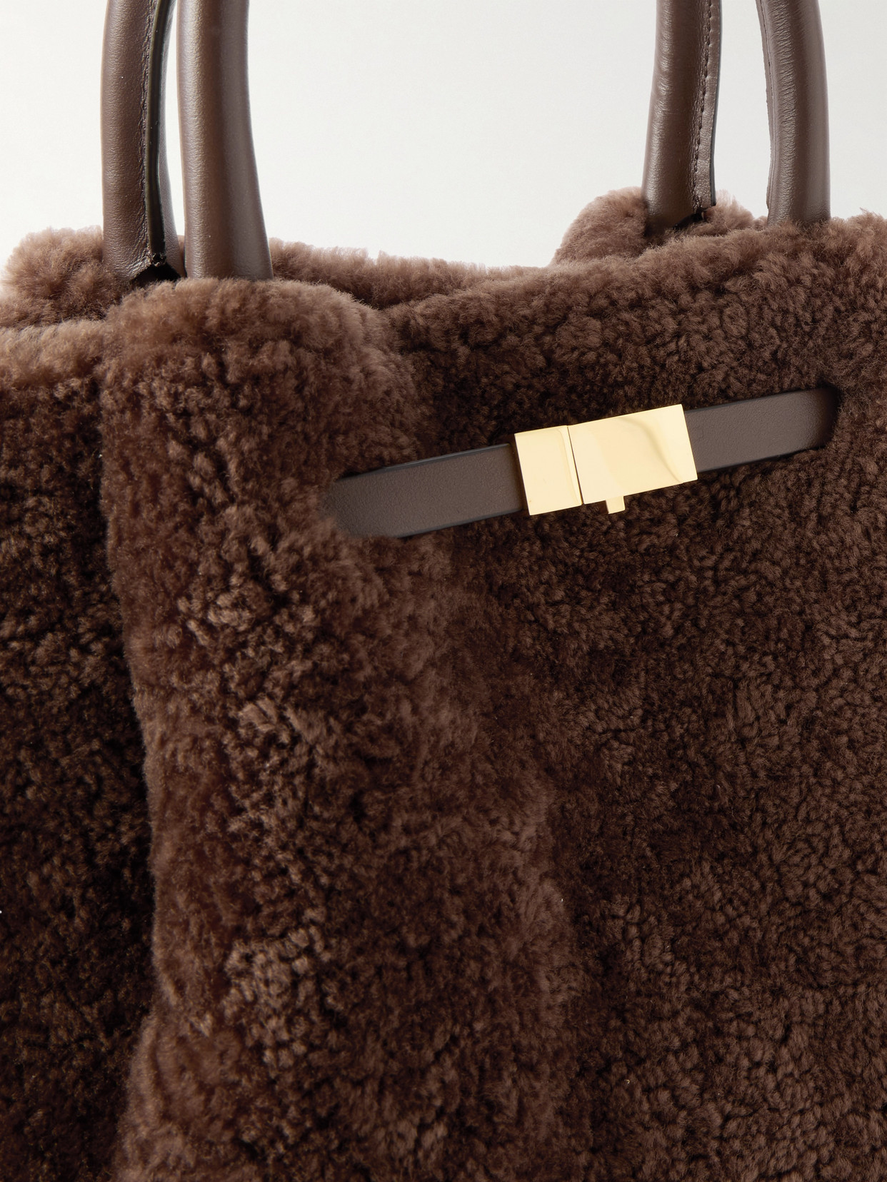 Demellier New York Midi Leather-trimmed Shearling Tote In Brown