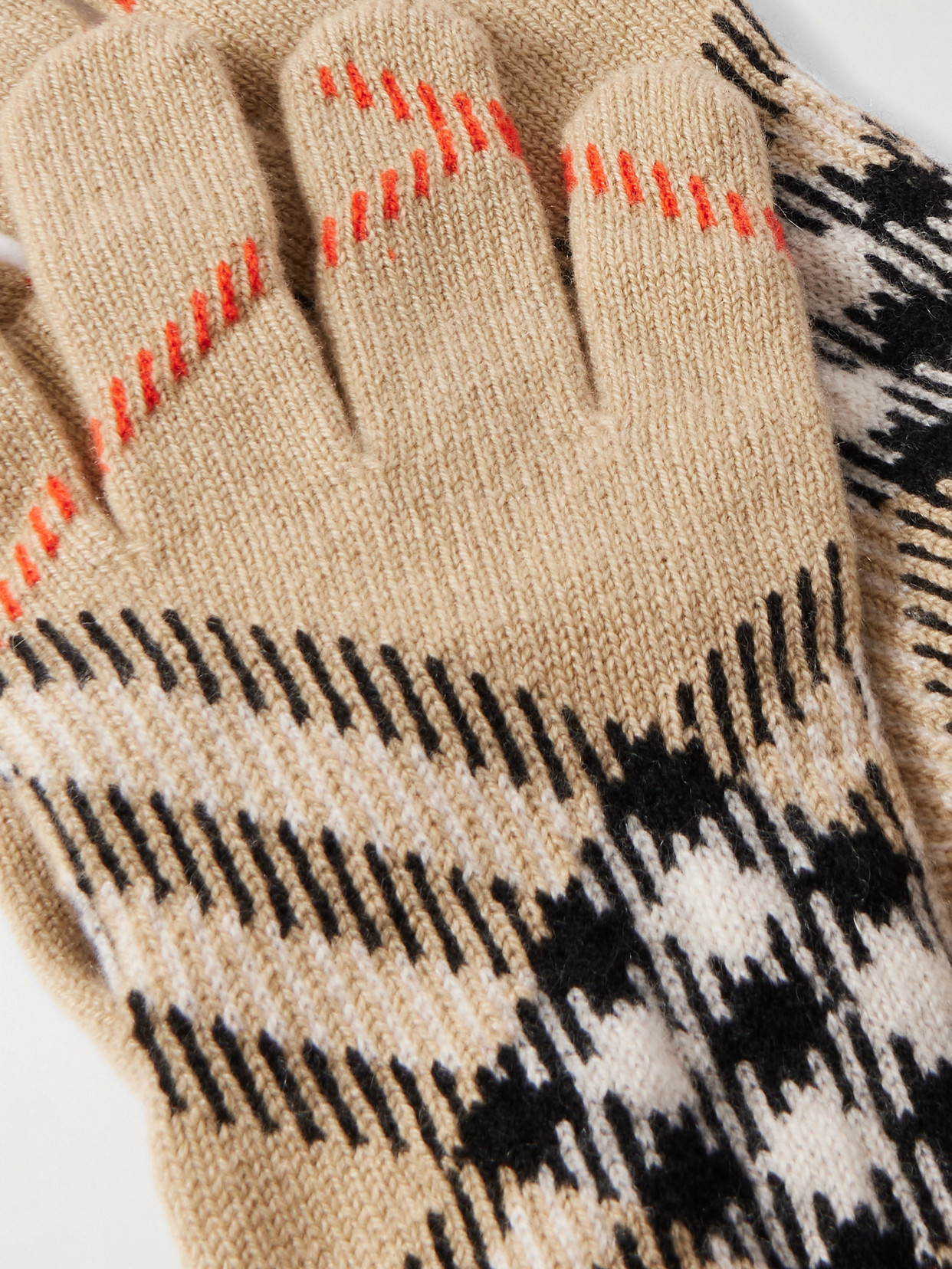 Burberry Checked Cashmere-blend Gloves In Neutral