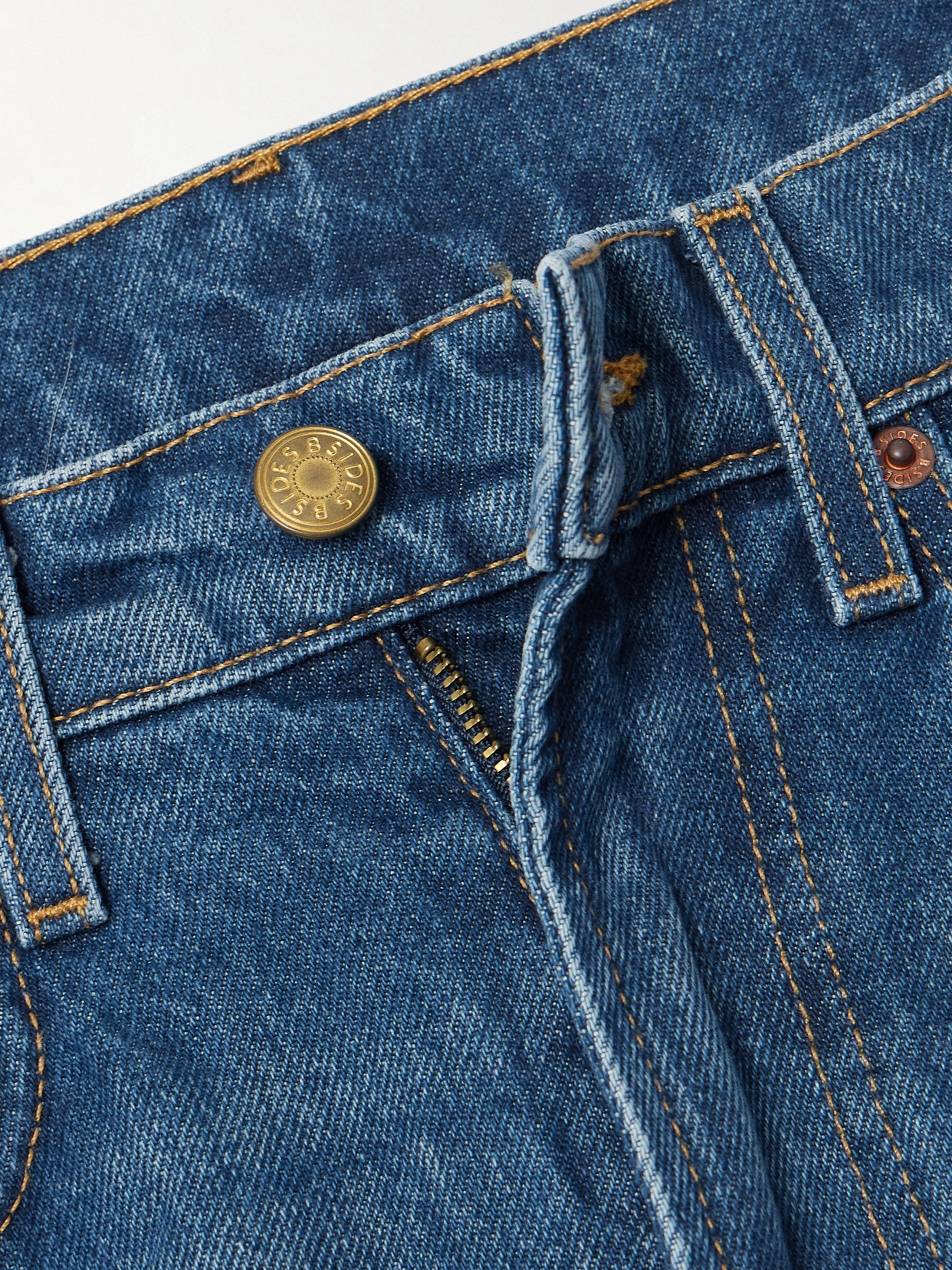 Relaxed Lasso Frayed Mid-Rise Barrel-Leg Jeans