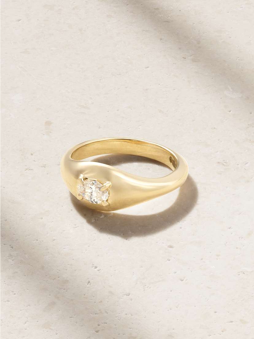 STONE AND STRAND The Essential 1-karat Gold Diamond Pinky Ring