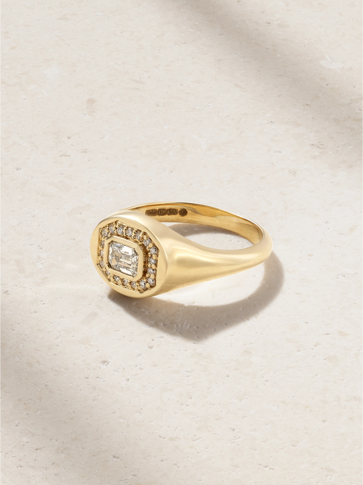 Stone And Strand The Essential Splurge 14-karat Gold Diamond Pinky Ring