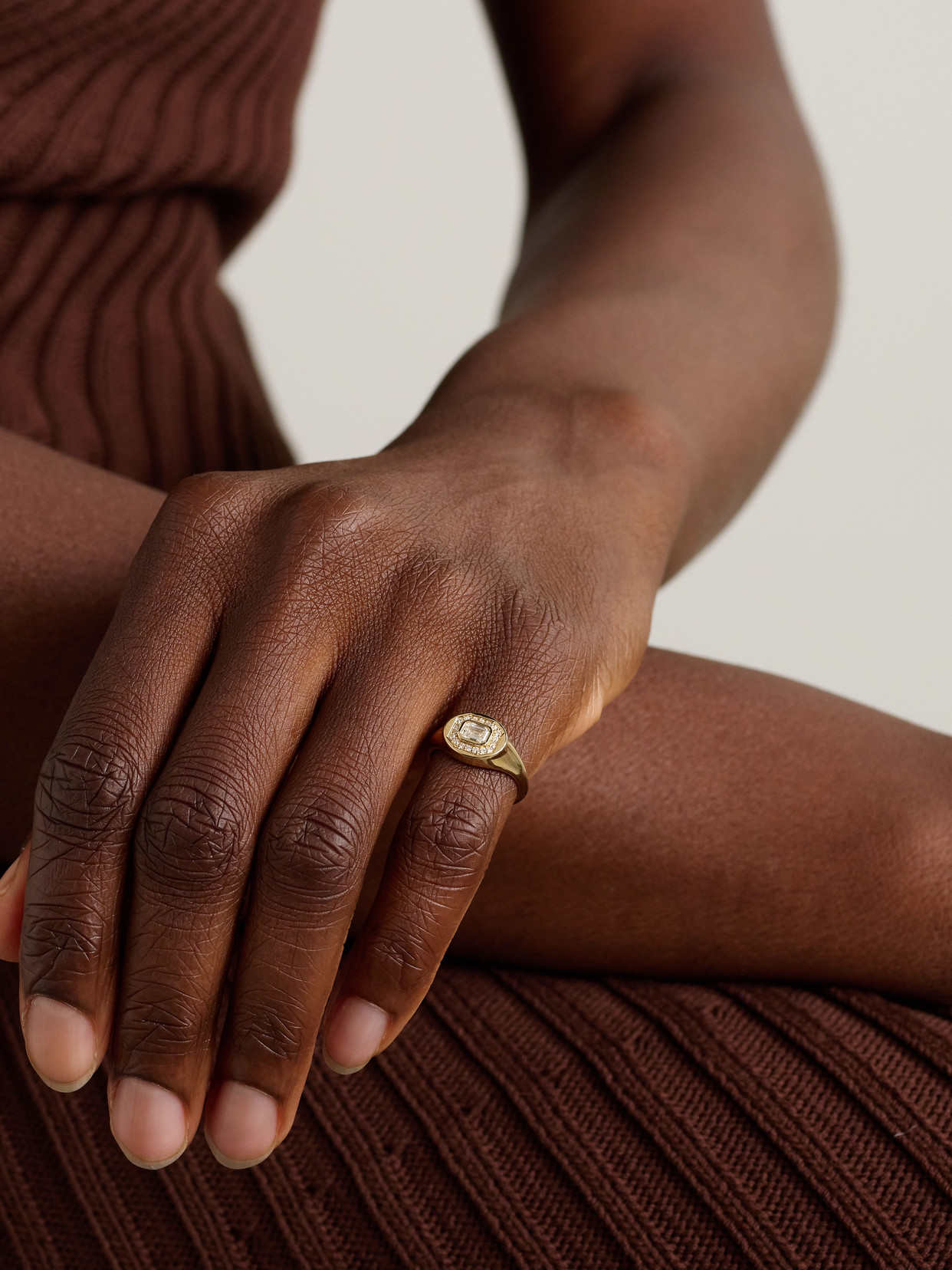 Stone And Strand The Essential Splurge 14-karat Gold Diamond Pinky Ring In Gold