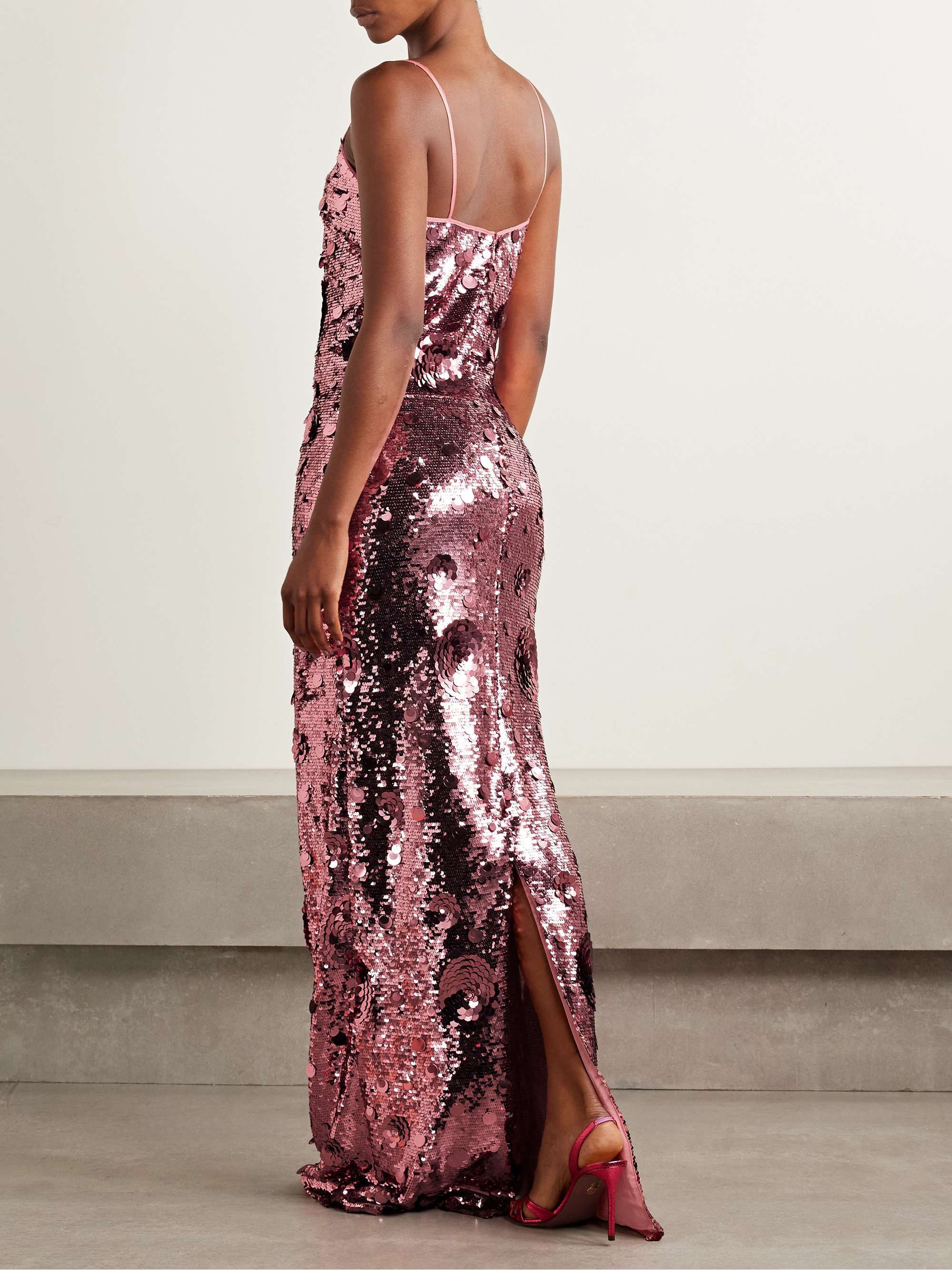 THE NEW ARRIVALS ILKYAZ OZEL 