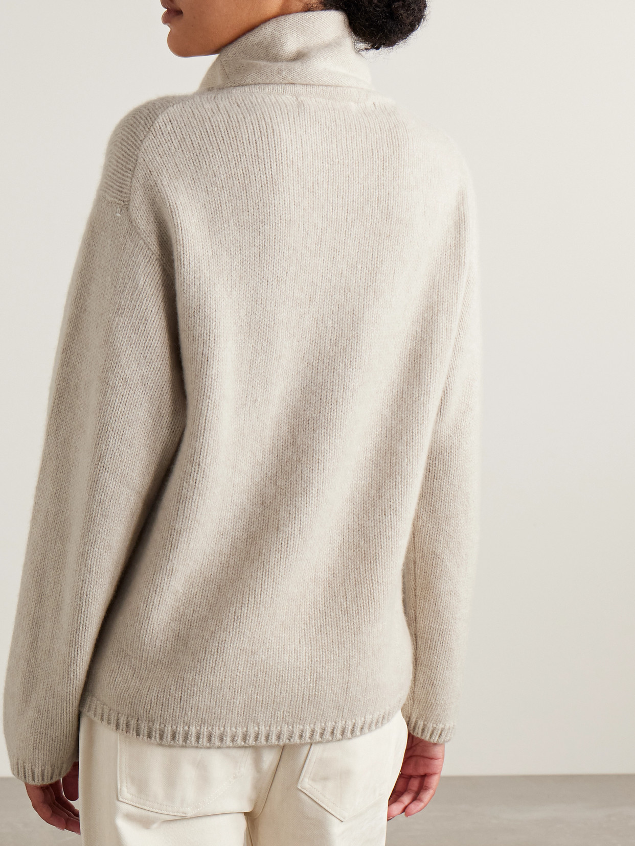 The Elder Statesman Cashmere Turtleneck Sweater In Neutral