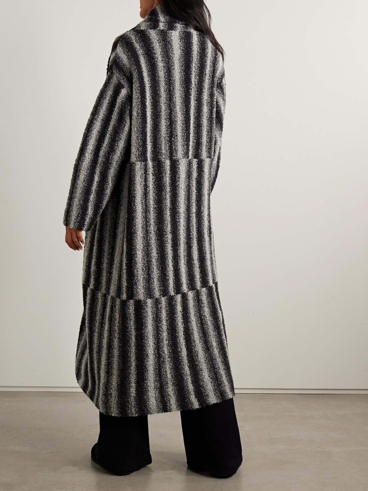 The Elder Statesman Rover Alpaca Boucle Robe Black Gradient In Black