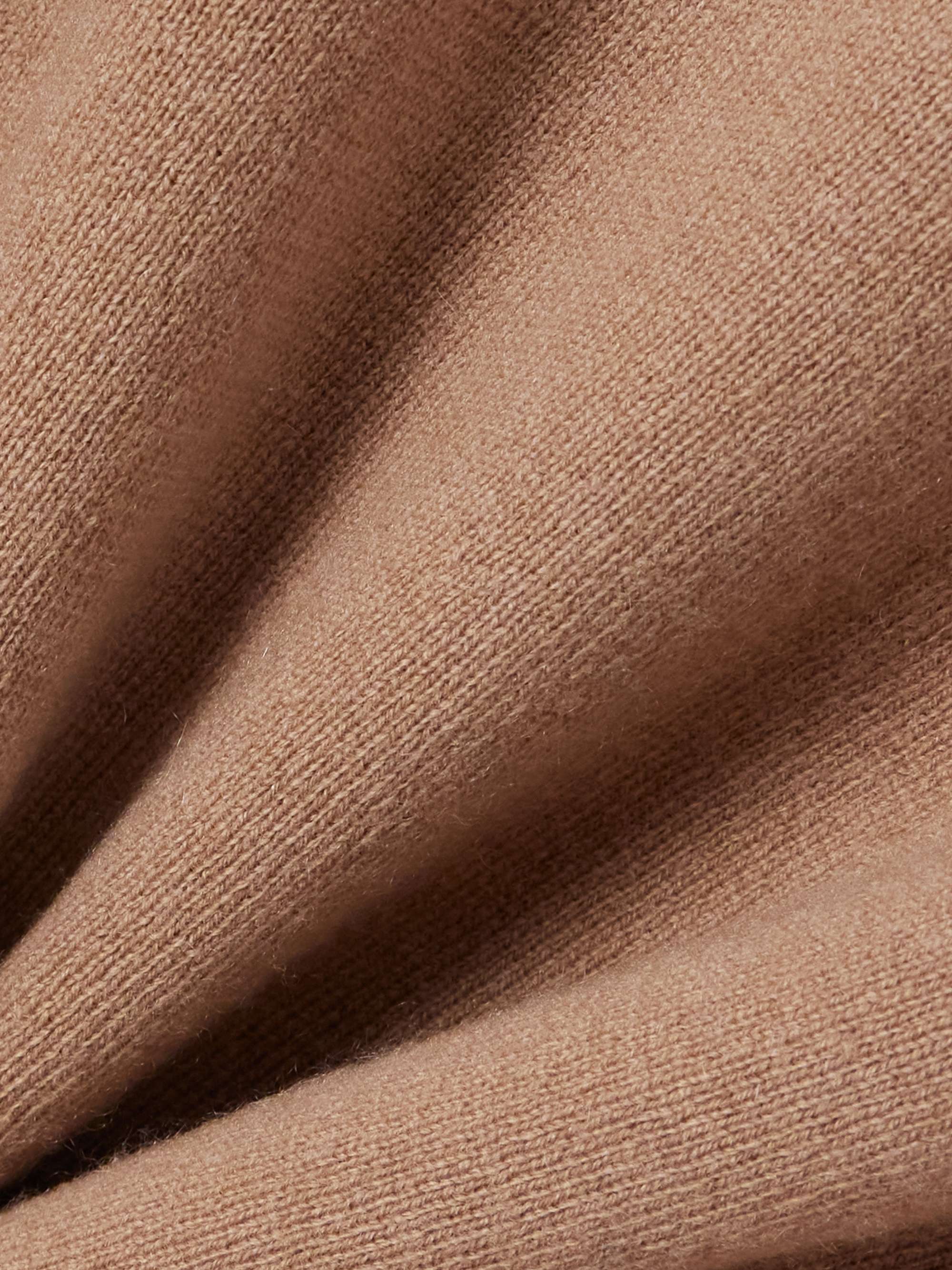 ALLUDE 