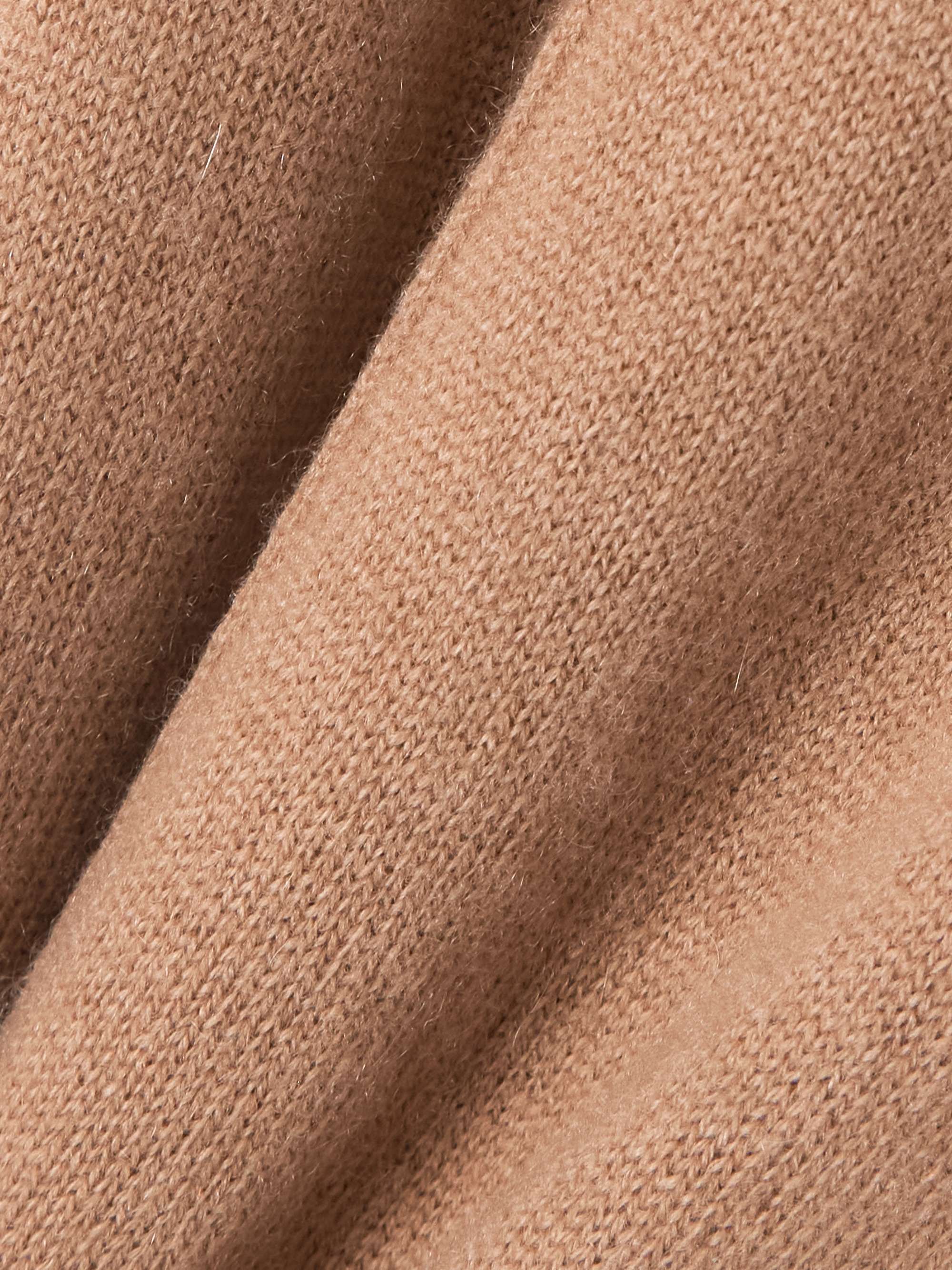 ALLUDE 