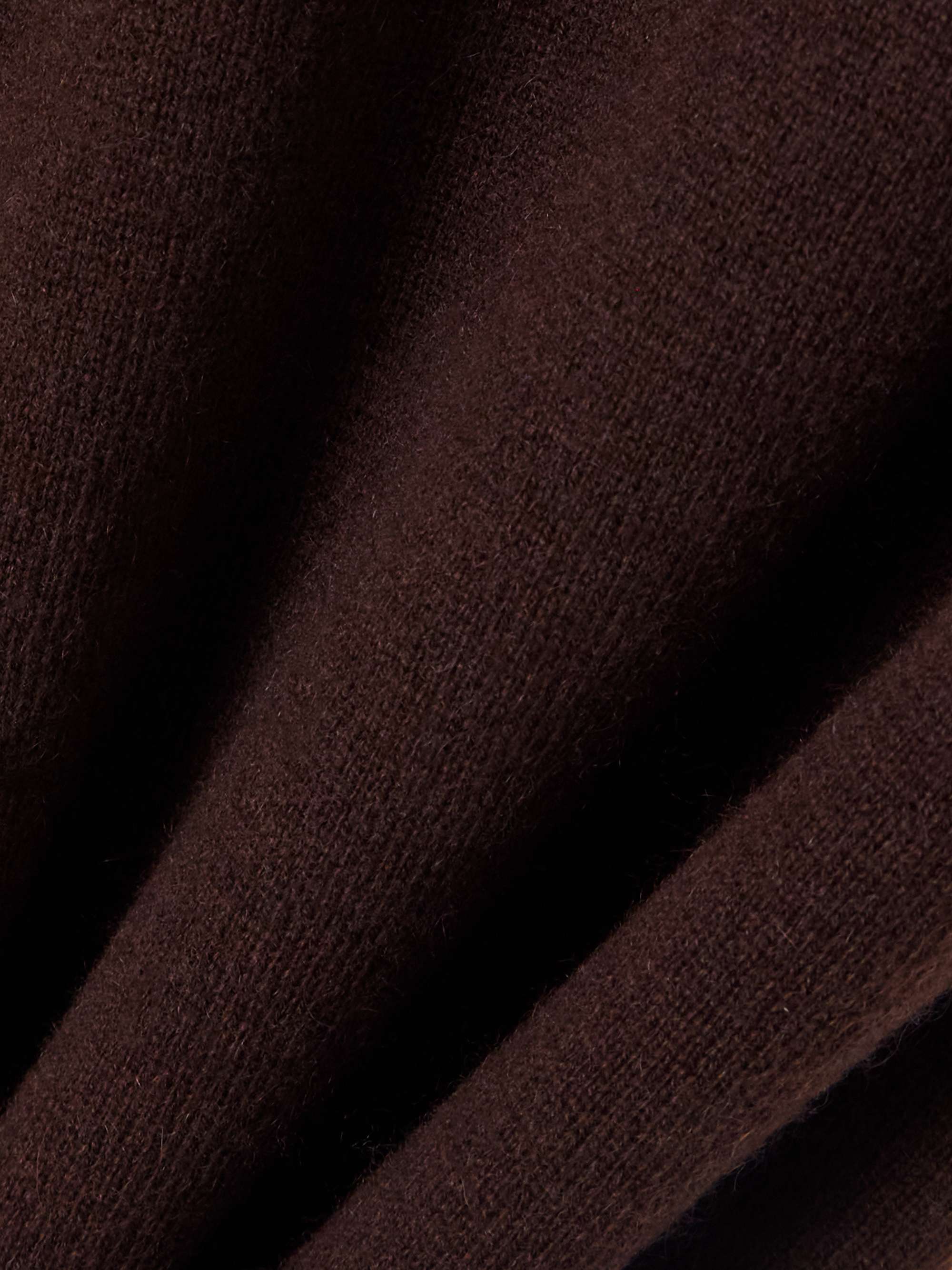 ALLUDE 