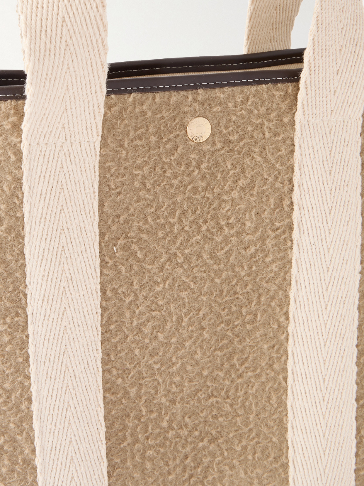 Rue De Verneuil Traversée Shaggy Large Webbing And Leather-trimmed Brushed-felt Tote In Neutral