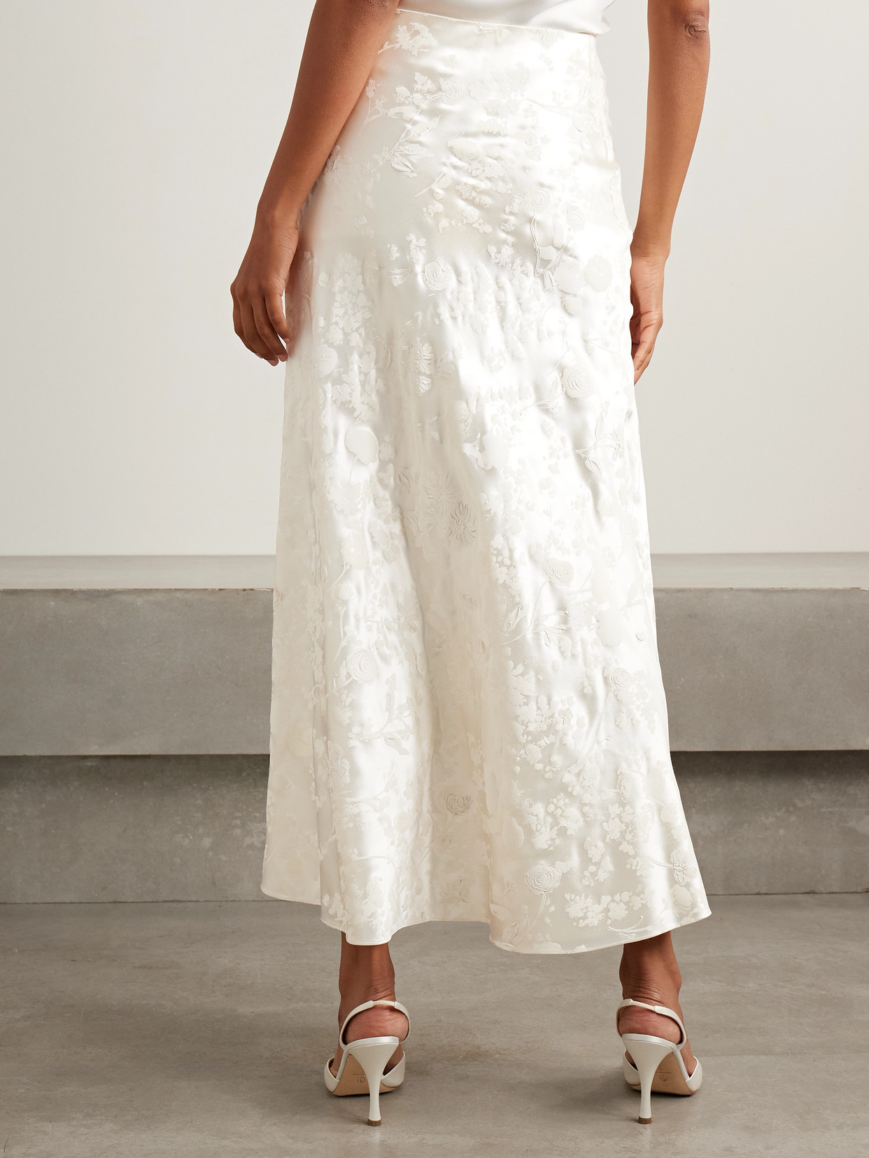 Danielle Frankel Desi Painted Silk And Wool-blend Satin Maxi Skirt In White