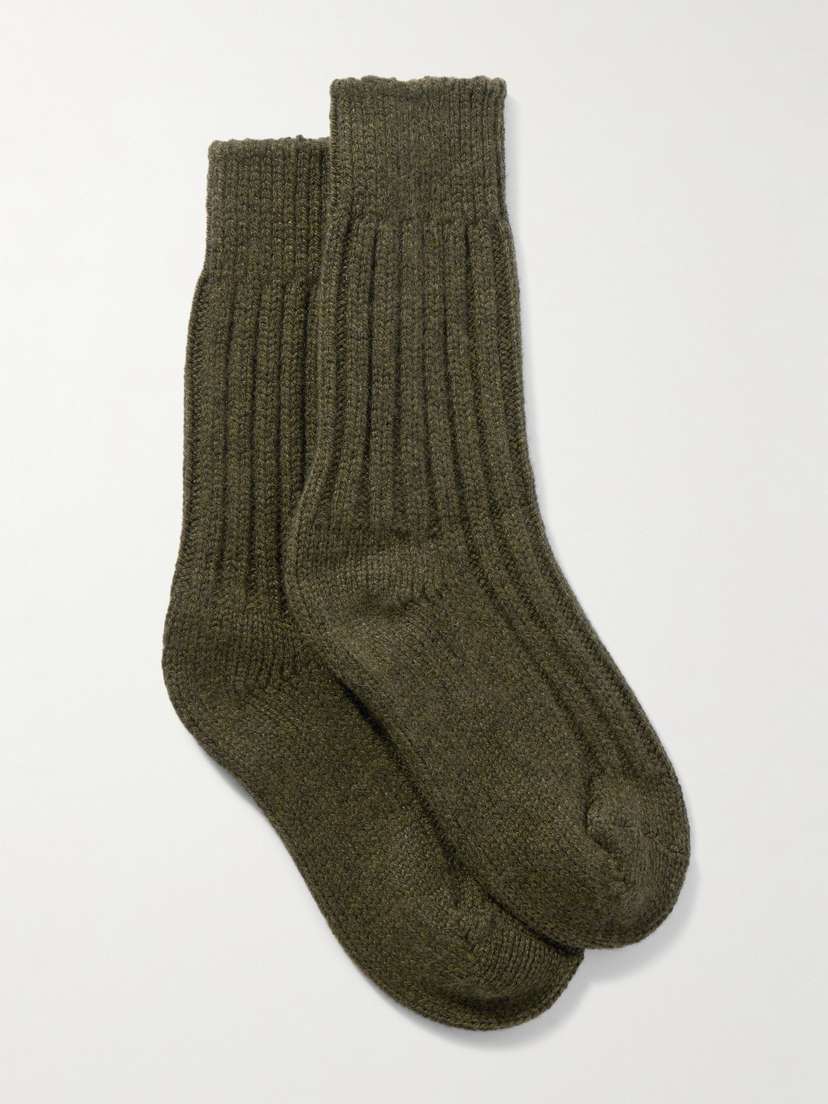 The Elder Statesman Yosemite Ribbed Cashmere Socks