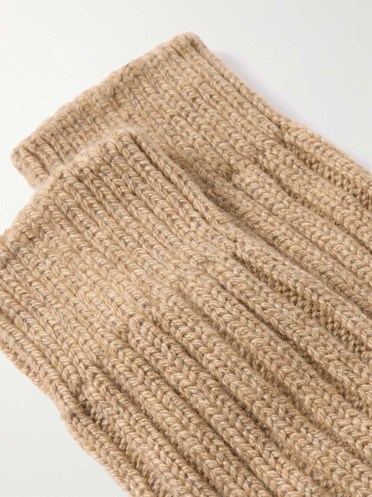 The Elder Statesman Yosemite Ribbed Cashmere Socks In Brown