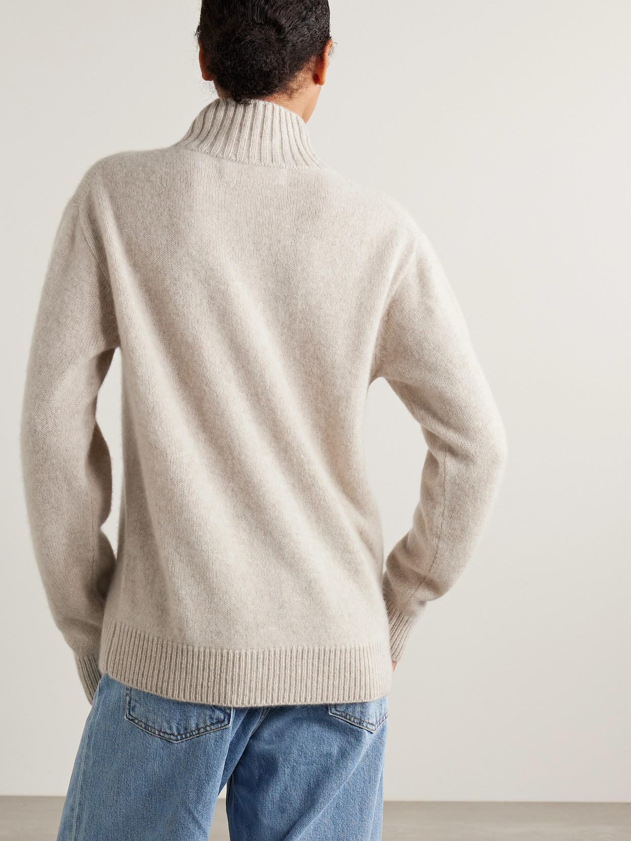 The Elder Statesman Cashmere Turtleneck Sweater In Neutral