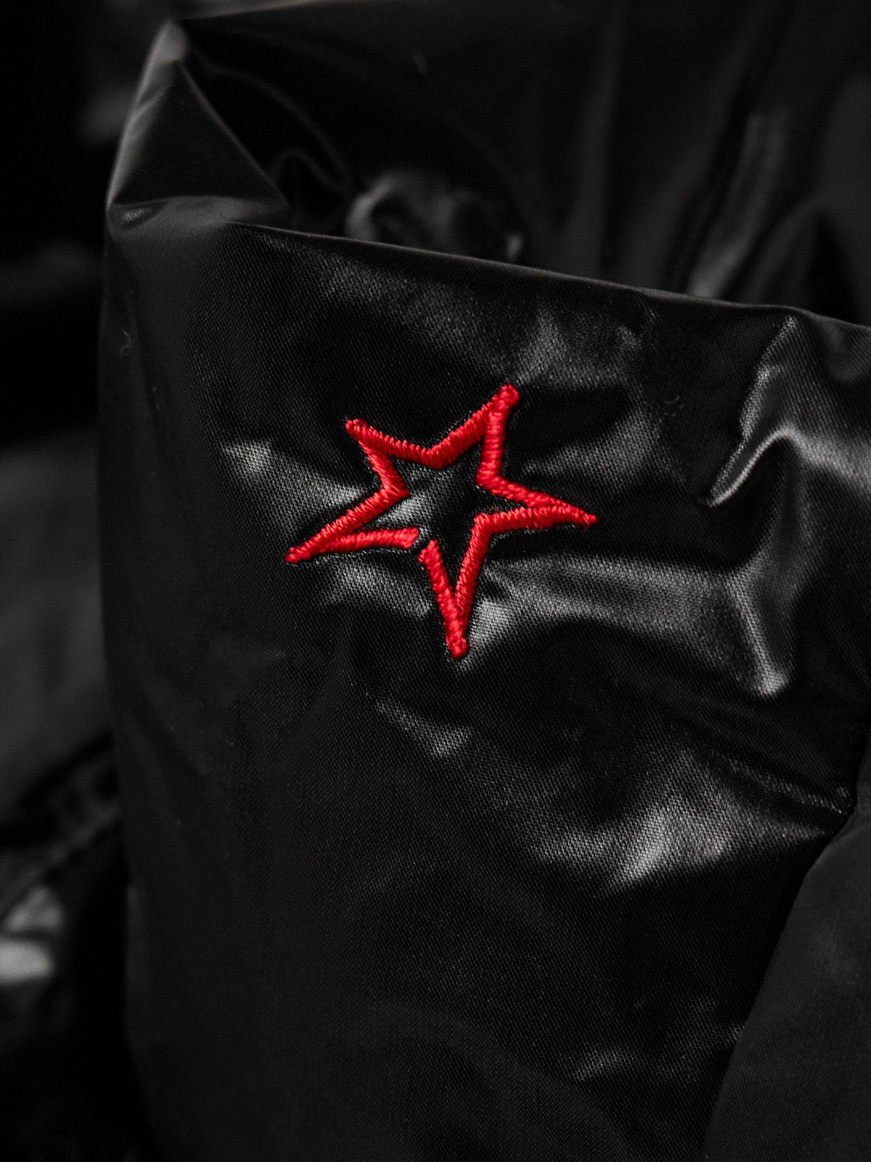 Perfect Moment Cortina Hooded Belted Quilted Down Ski Jacket In Blue