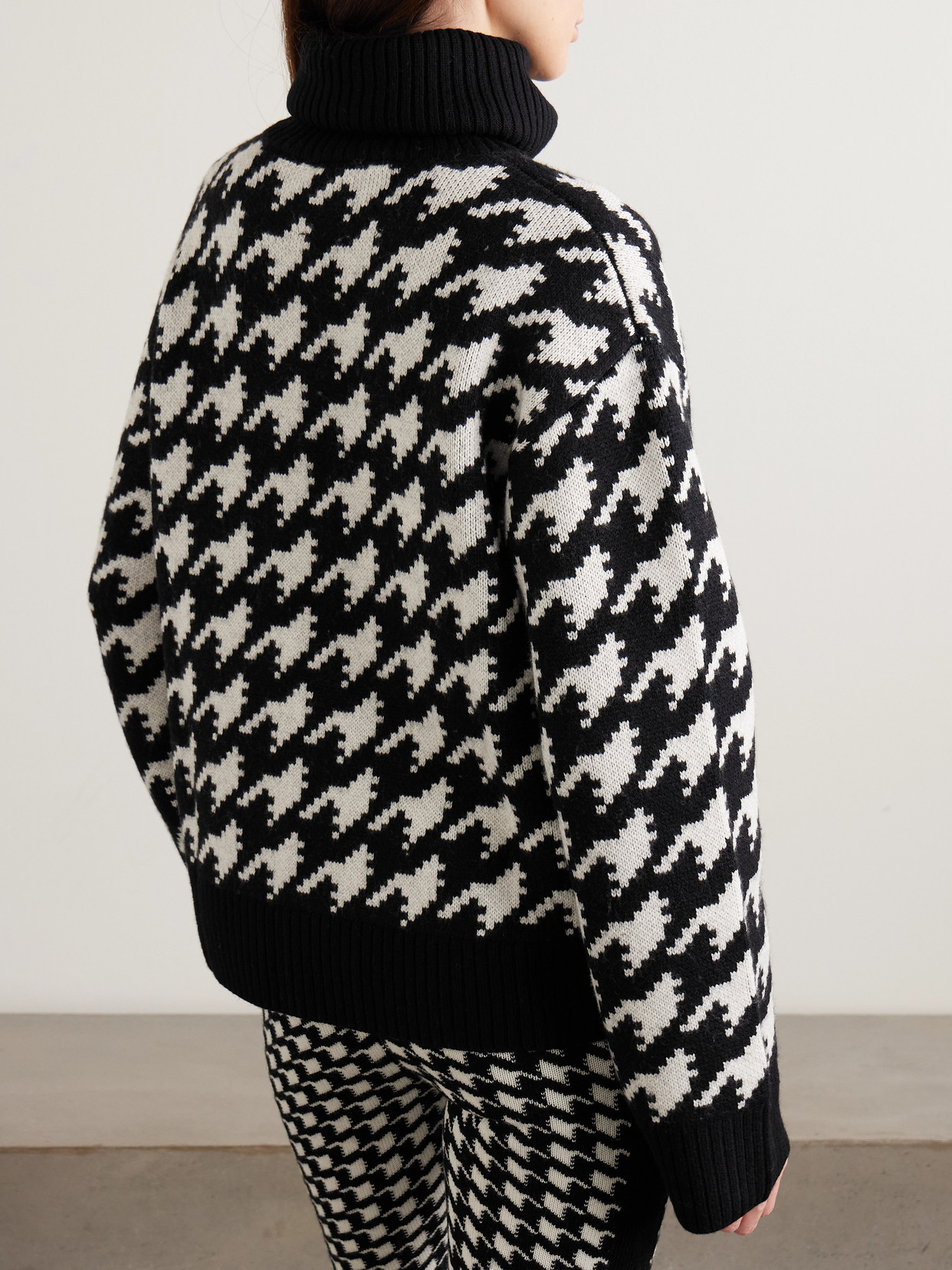Perfect Moment Oversized Houndstooth Merino Wool Turtleneck Sweater In White