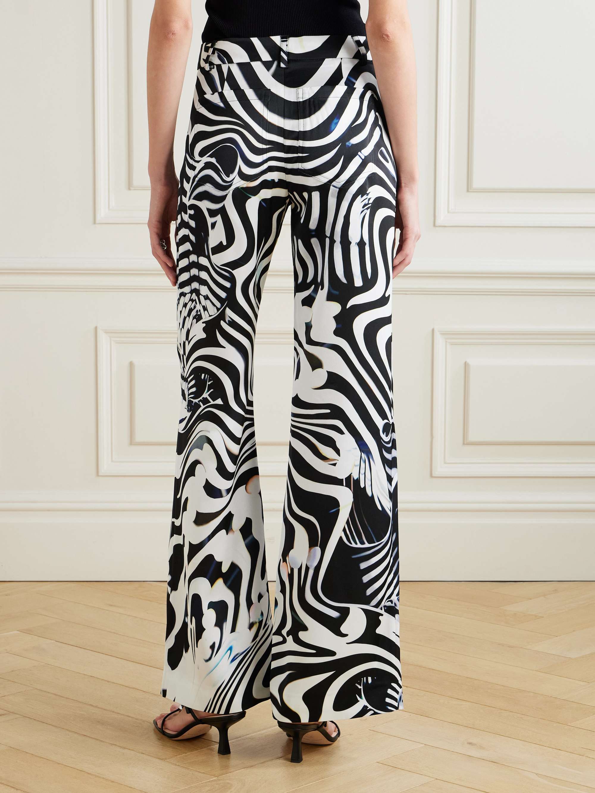 MARY KATRANTZOU 