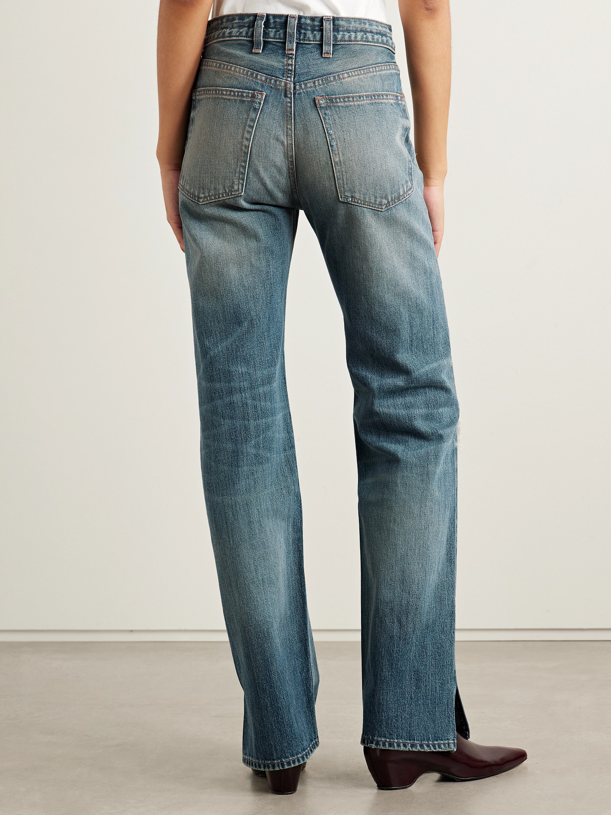 Rùadh The Agnes Distressed Mid-rise Straight-leg Jeans In Blue