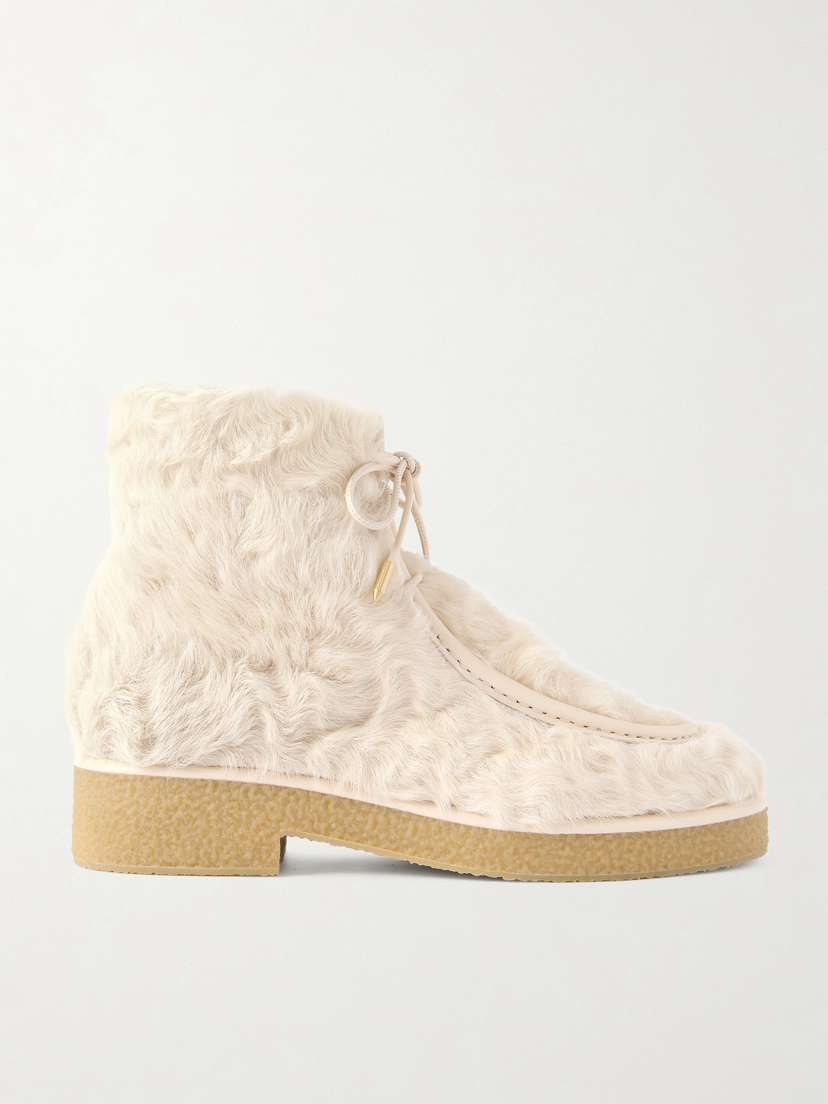 Frosty Shearling Boots