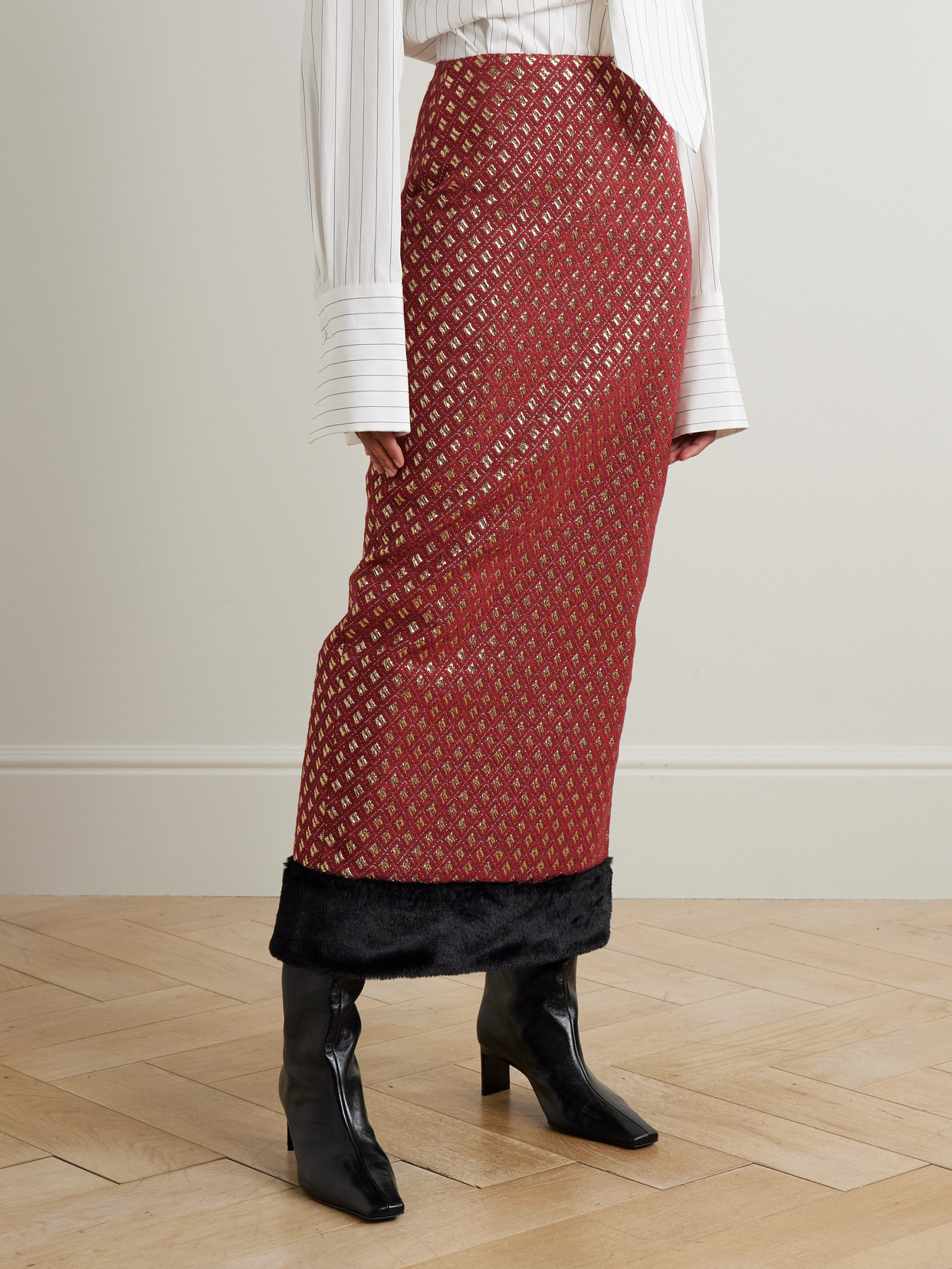 D'estree Monica Plush-trimmed Metallic Jacquard Midi Skirt In Red