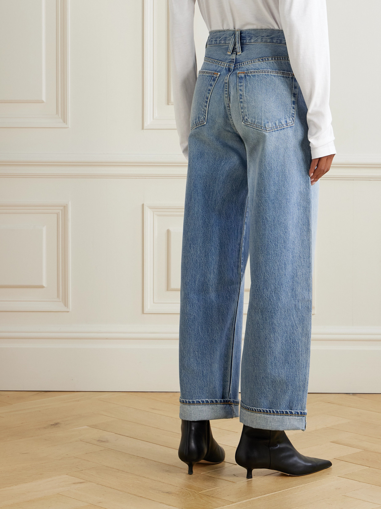 Noah Relaxed Turn Up High-Rise Straight-Leg Jeans
