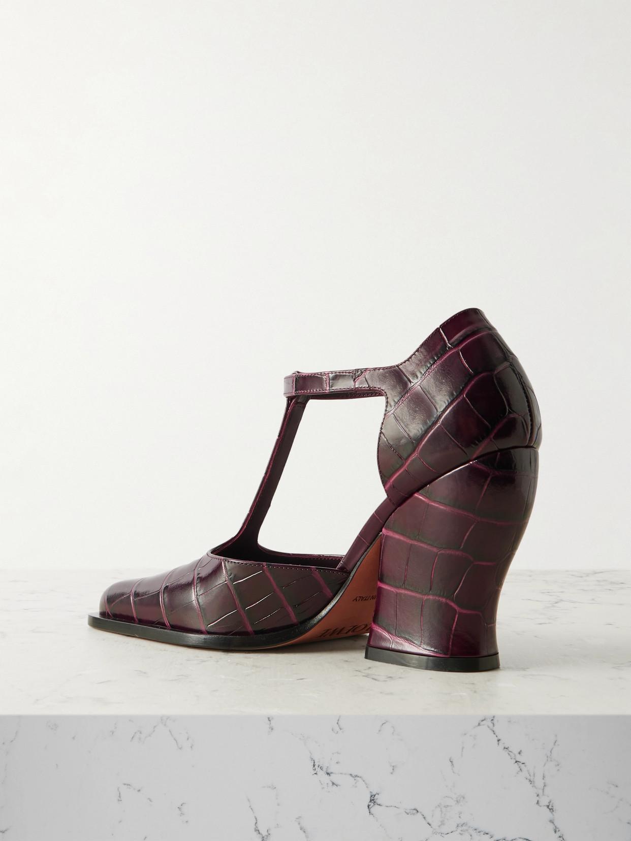 Onda Croc-Effect Leather Pumps