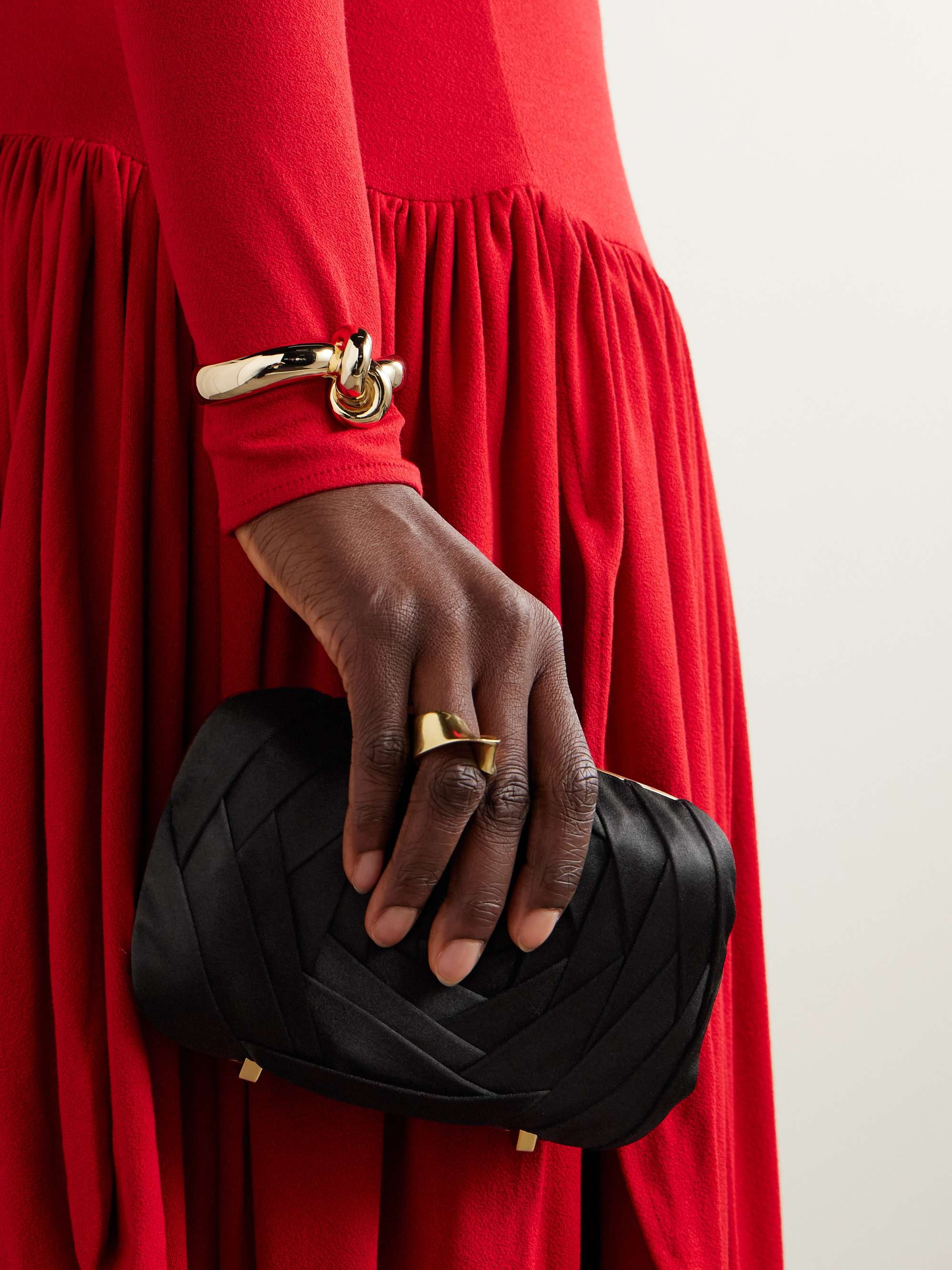ROGER VIVIER 