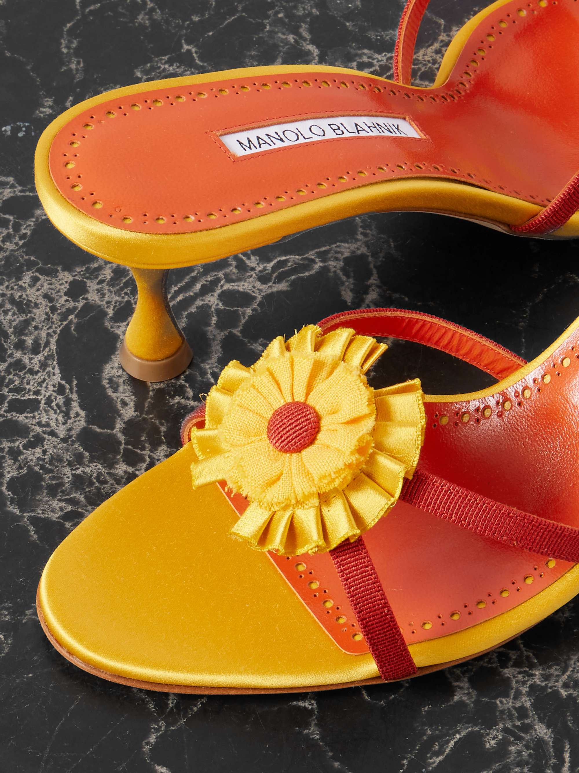 MANOLO BLAHNIK 
