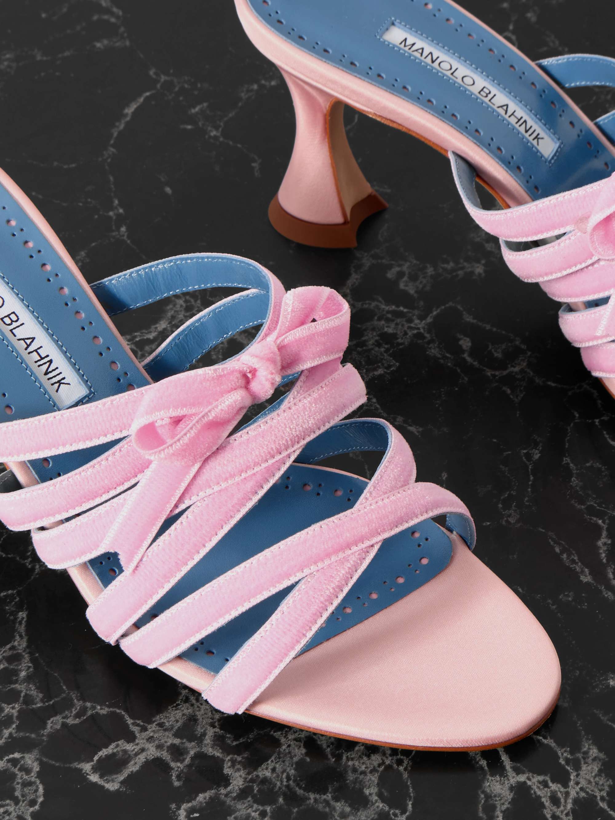 MANOLO BLAHNIK 