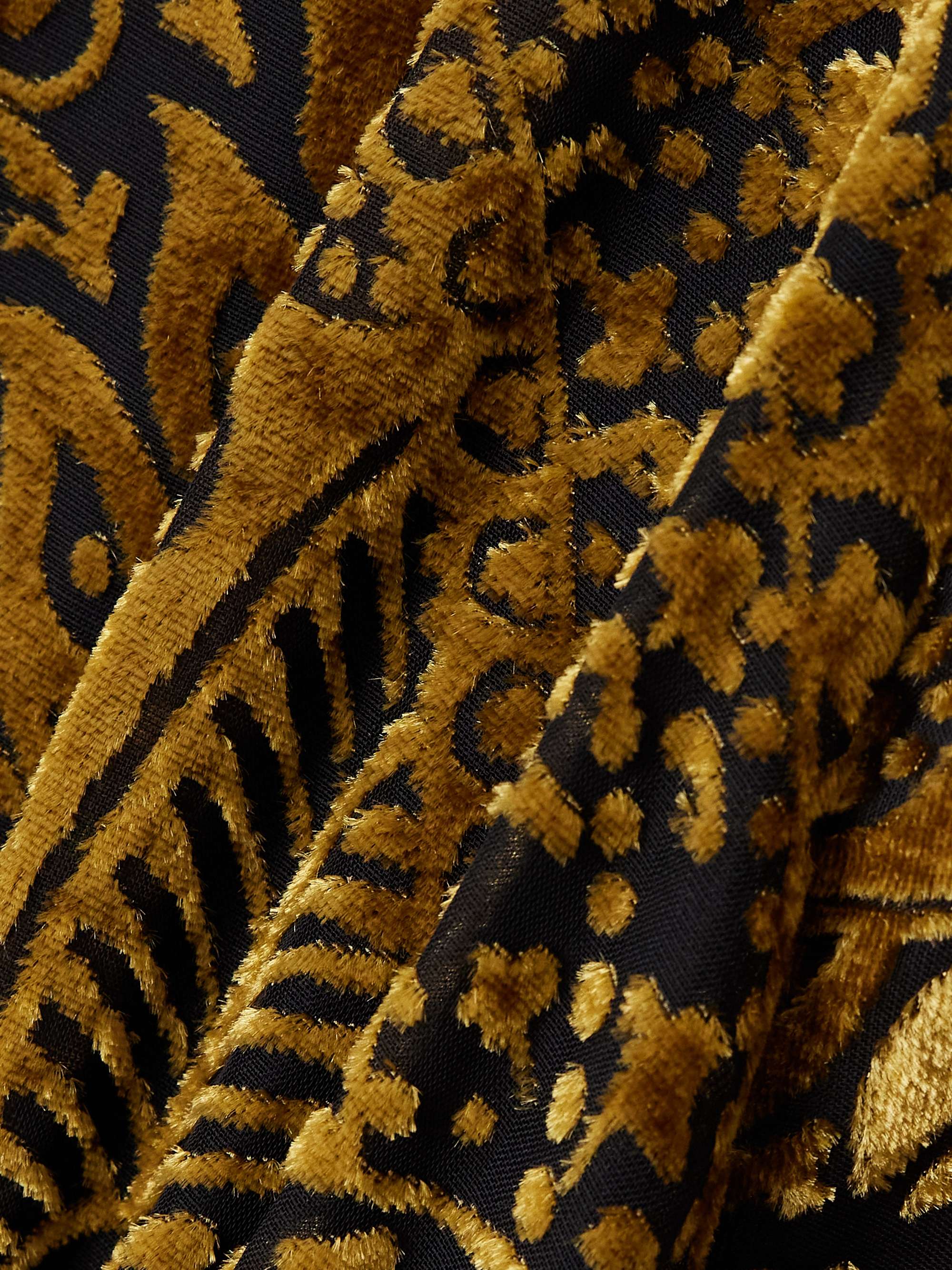 ETRO 
