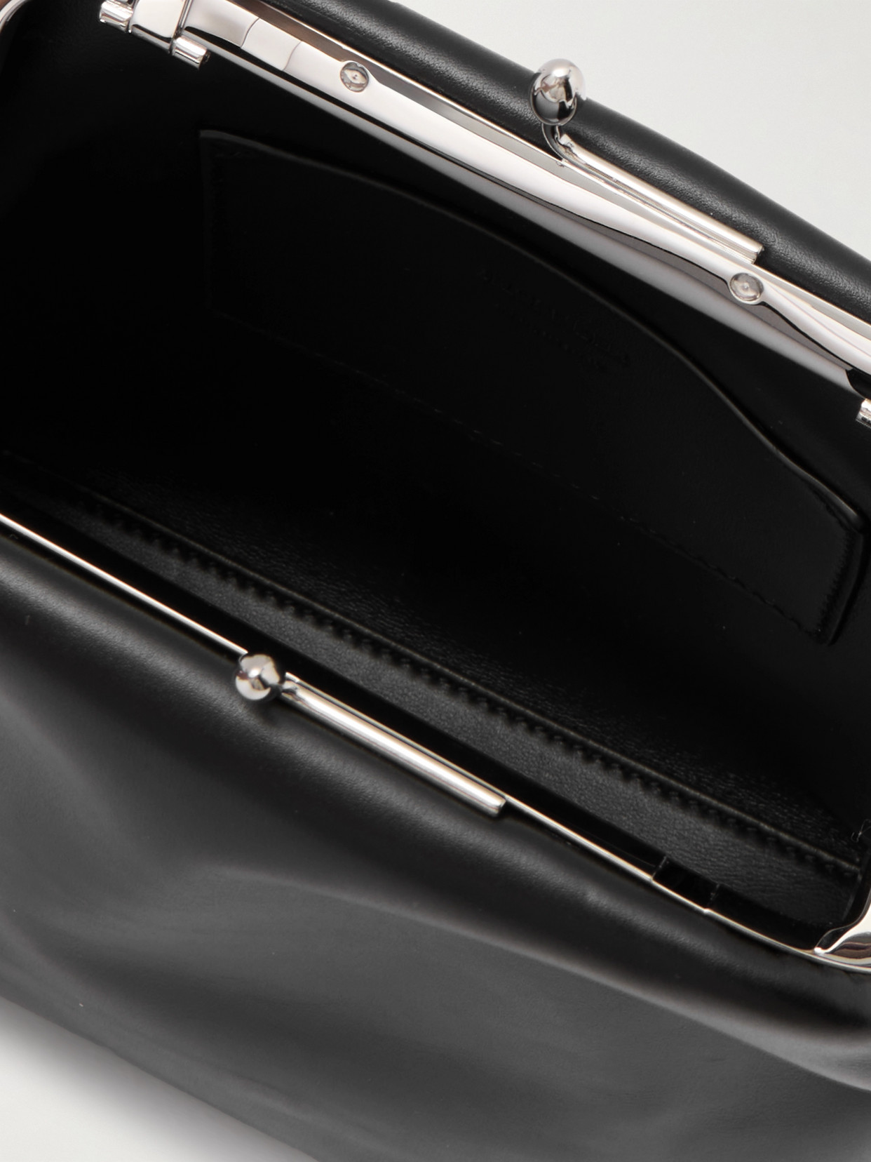 Jil Sander Goji Soft Leather Shoulder Bag In Black