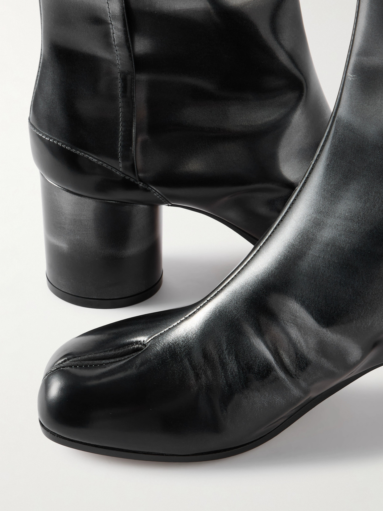 Maison Margiela Glossy Black Split-toe Ankle Boots With Mid-height Block Heel In Black
