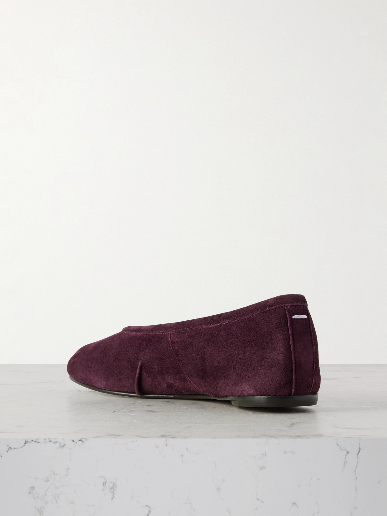Maison Margiela Split Toe Suede Ballerina Shoes With Bow In Burgundy
