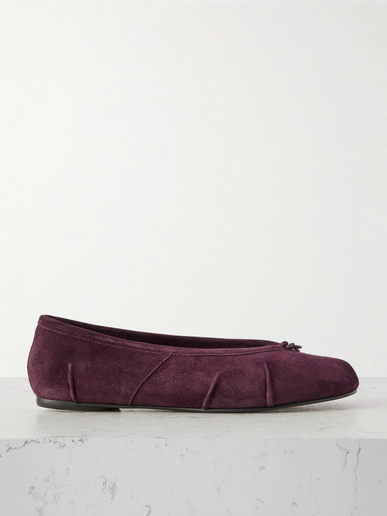 Maison Margiela Split Toe Suede Ballerina Shoes With Bow In Burgundy