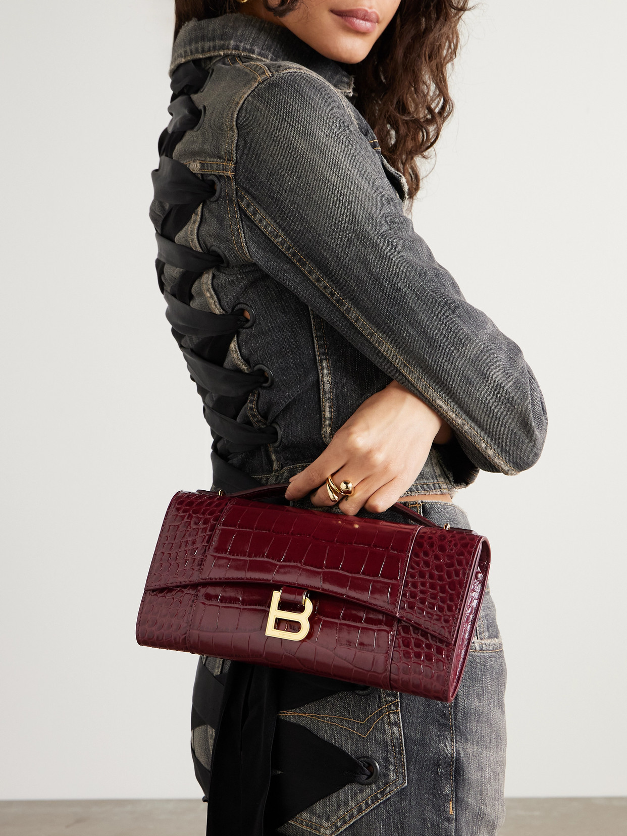 Hourglass Croc-Effect Shoulder Bag