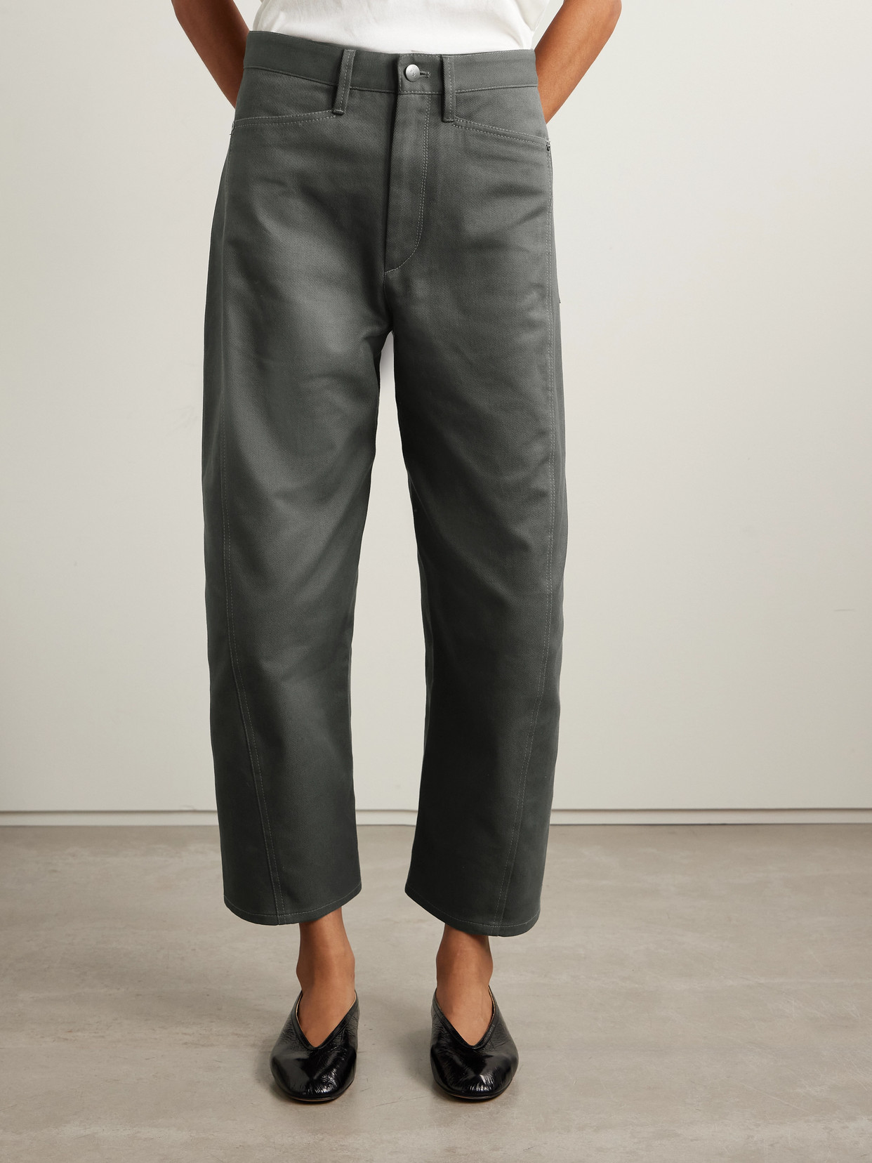 Maria Mcmanus Bow High-rise Barrel-leg Organic Jeans In Gray