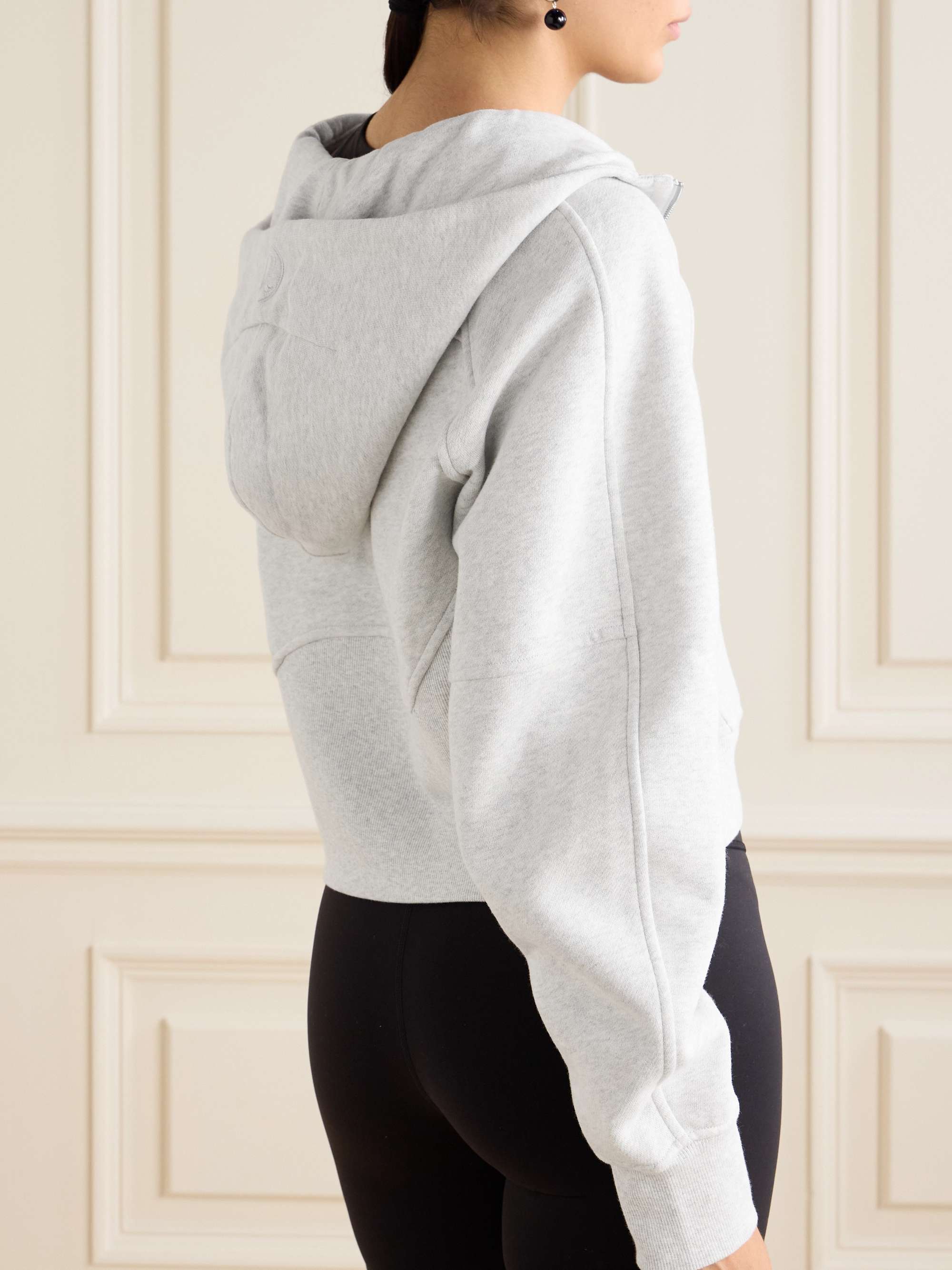 LULULEMON 