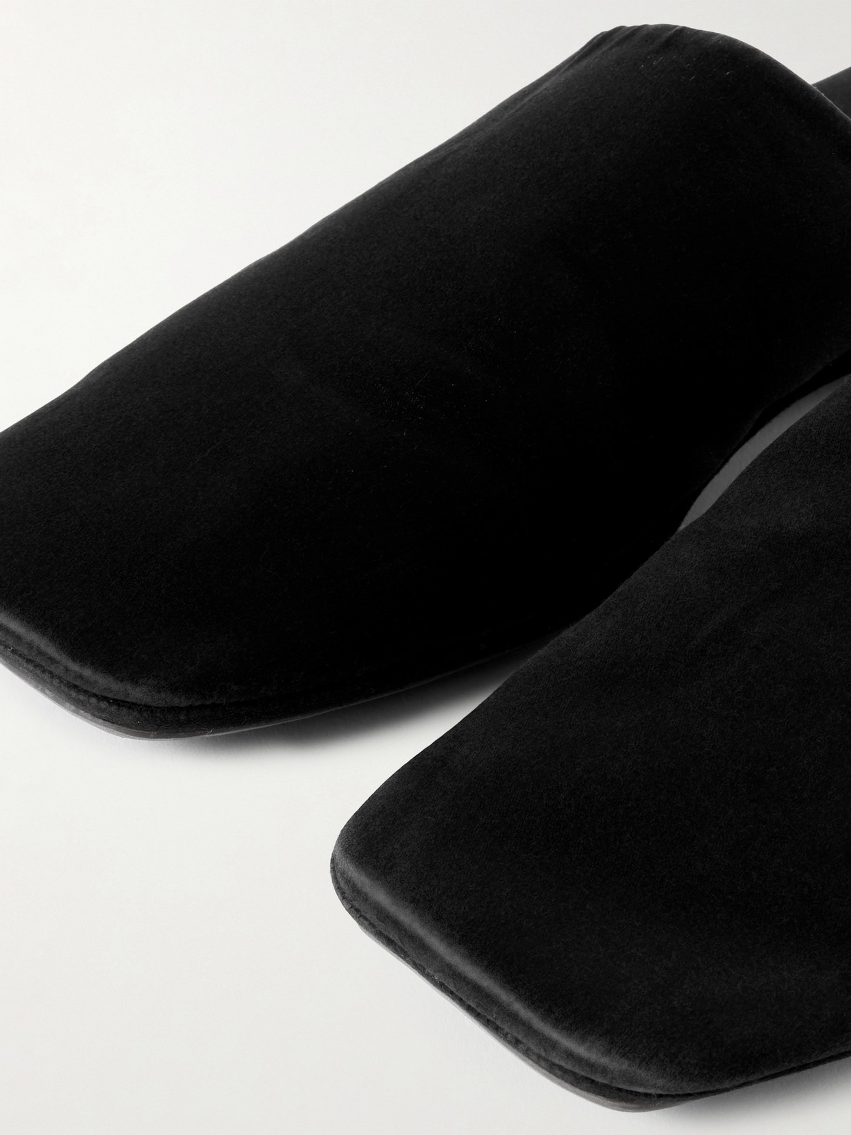 Calvin Klein Collection Hugh Satin Mules In Black