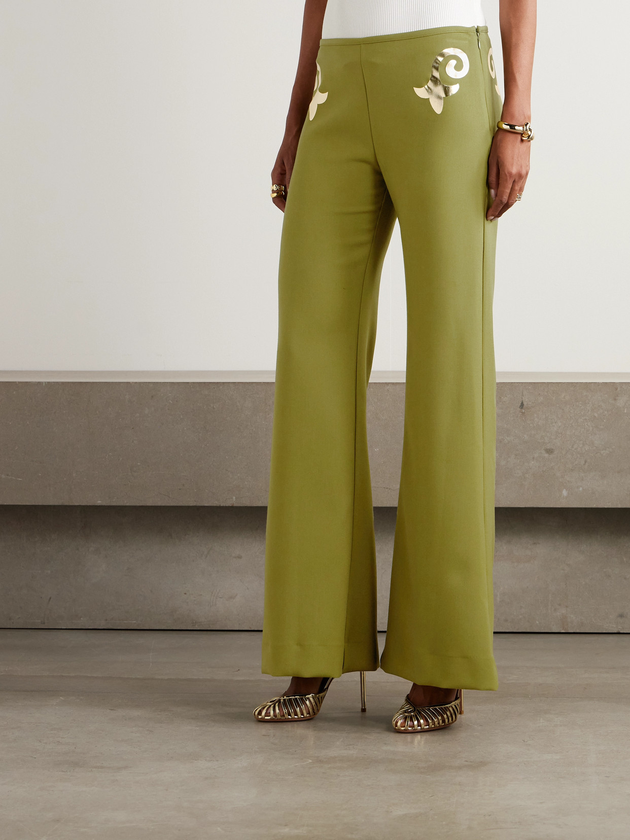 Themis Z Sirin Crepe Flared Pants In Green