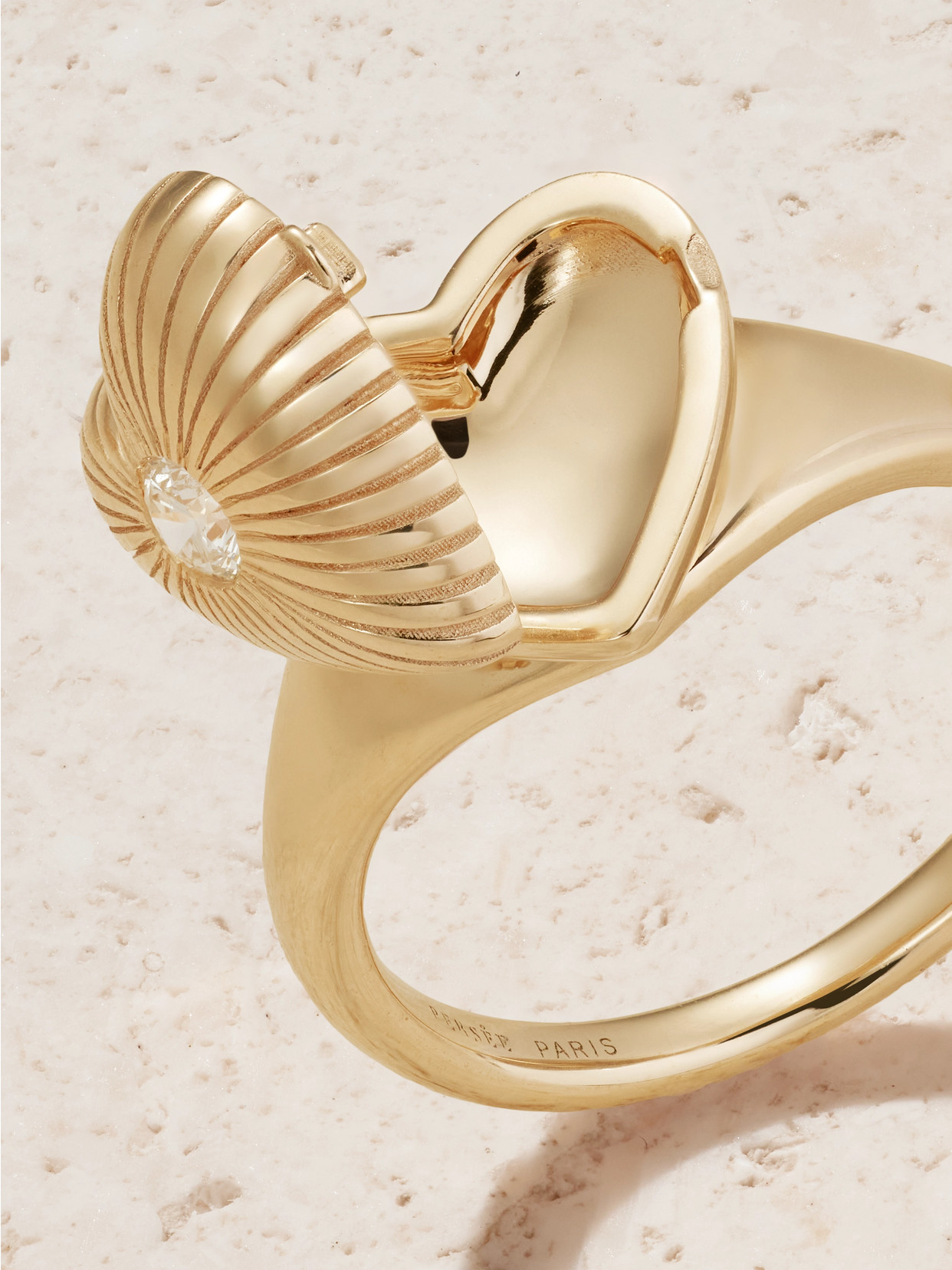 Persée Yellow Gold And Diamond Heart Locket Ring In Gold