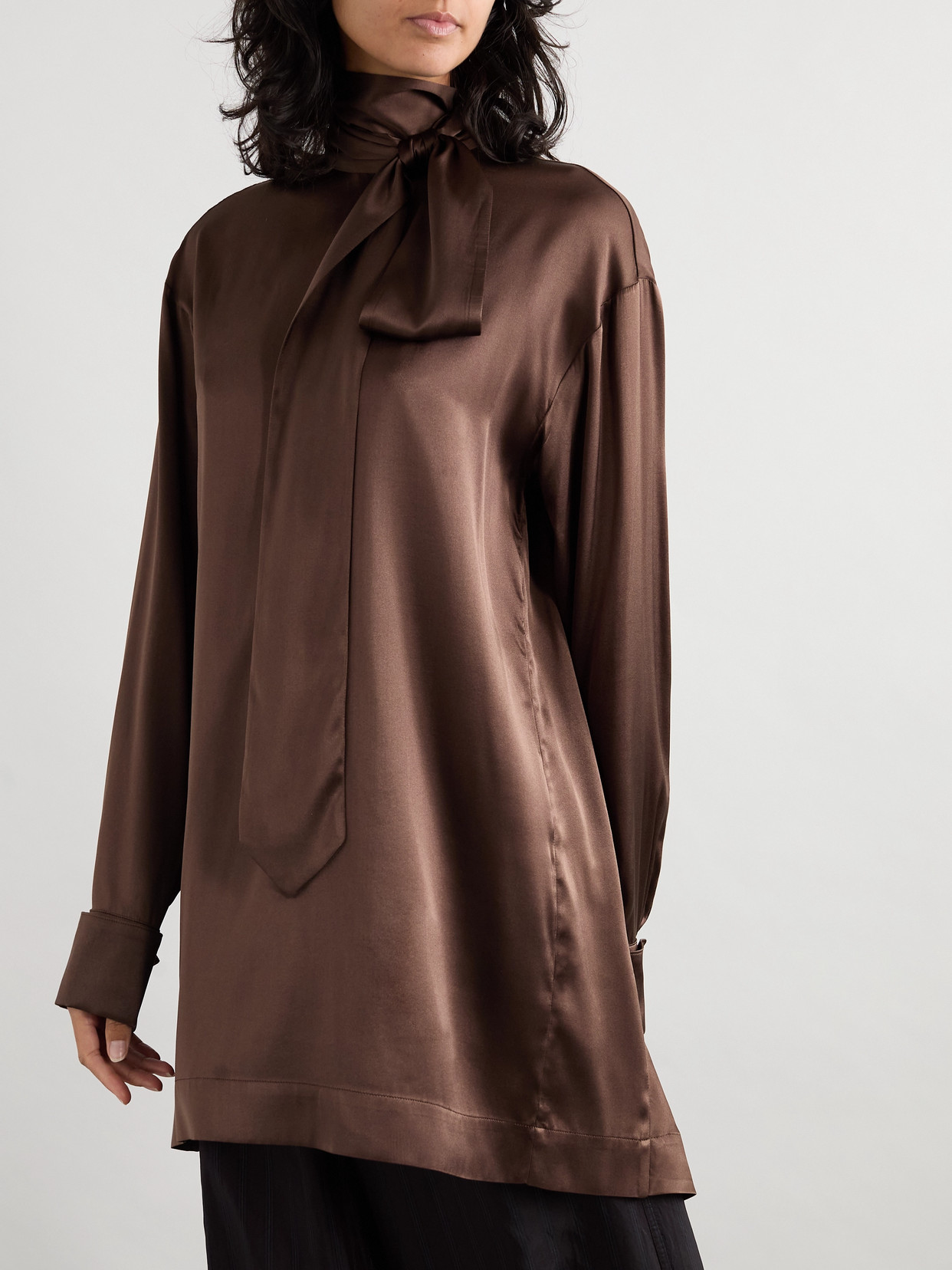 Pussy-Bow Silk-Blend Blouse