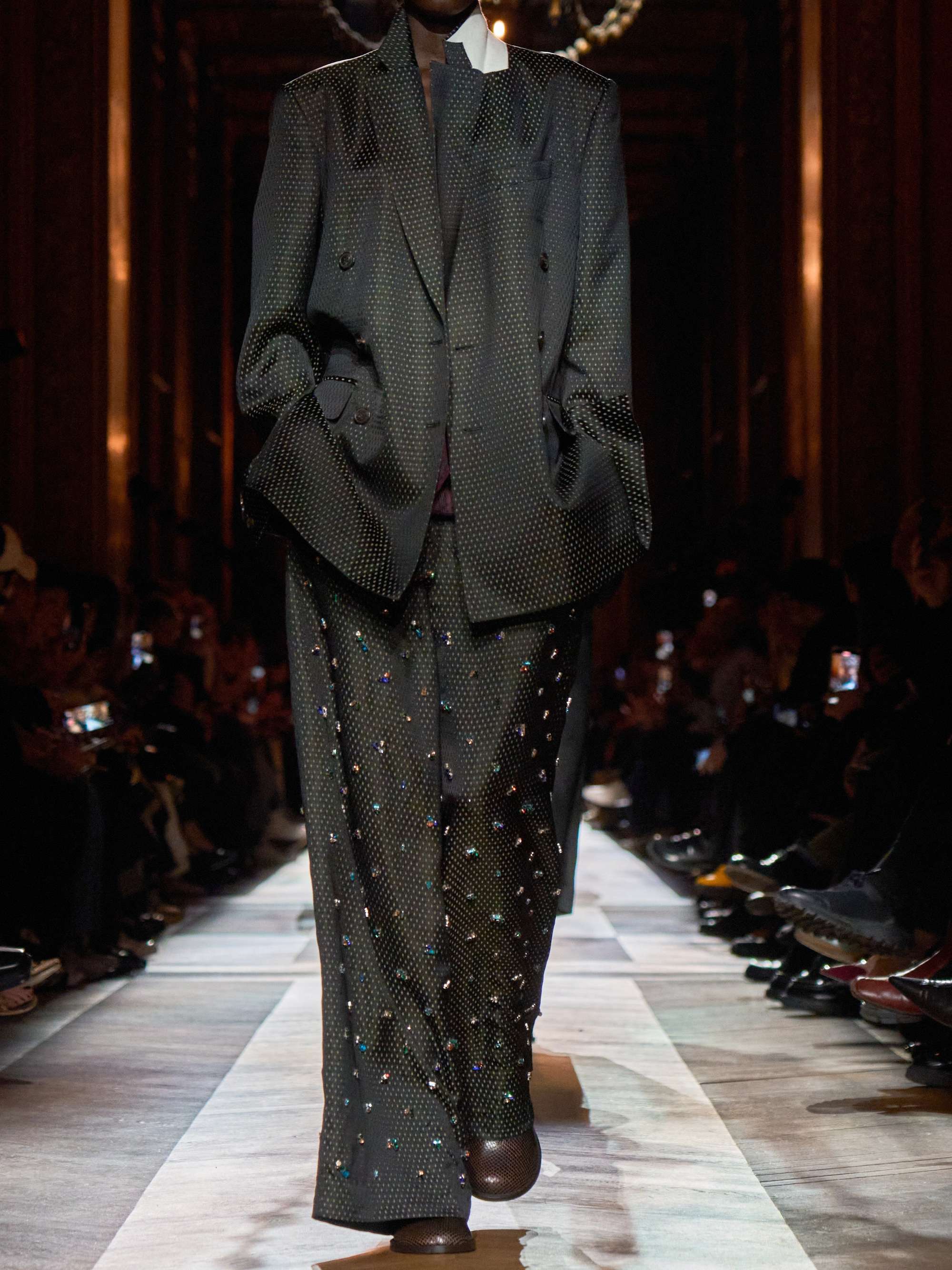 DRIES VAN NOTEN 