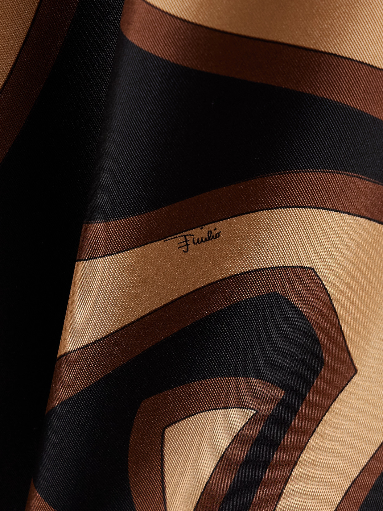 Pucci Wave Print Silk Kaftan With Bow Accents In Gold