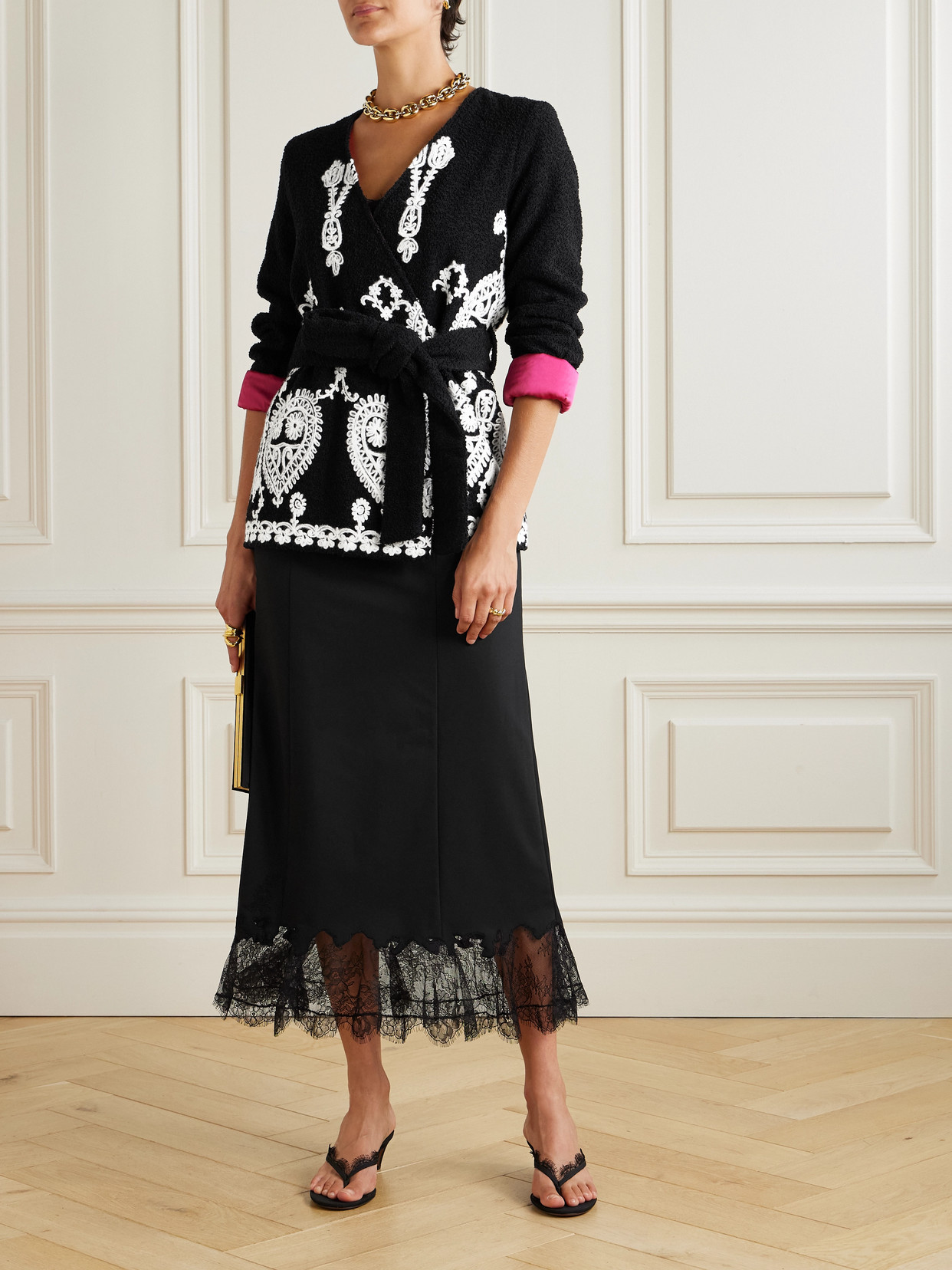 Loretta Caponi Elbaite Belted Embroidered Wool-blend Bouclé Jacket In Black